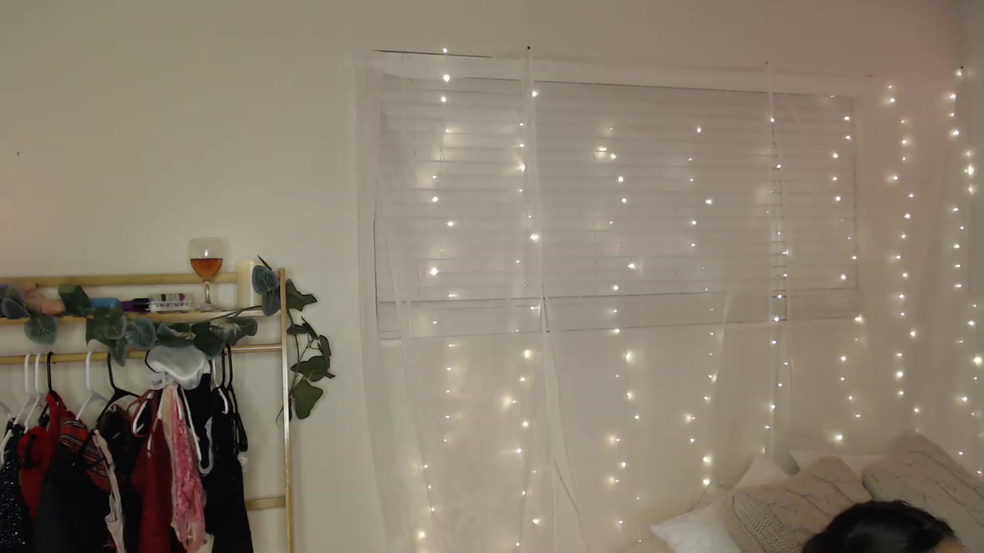 Gallery image thumbnail from Ezraxoxo's myfreecams stream on, 03/23/2023, 08:04 image 1 of 20