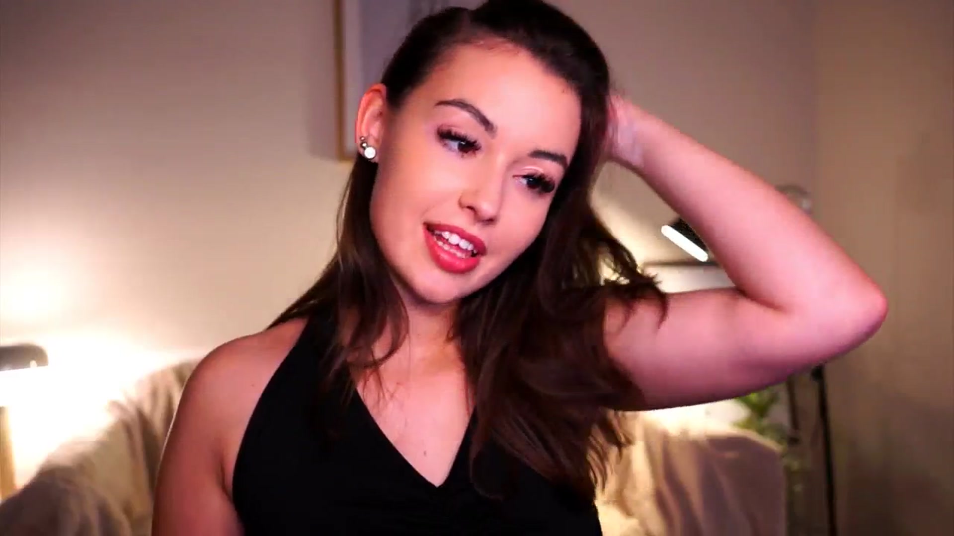 Gallery image thumbnail from FAWNette's myfreecams stream on, 03/29/2026, 15:04 image 12 of 20