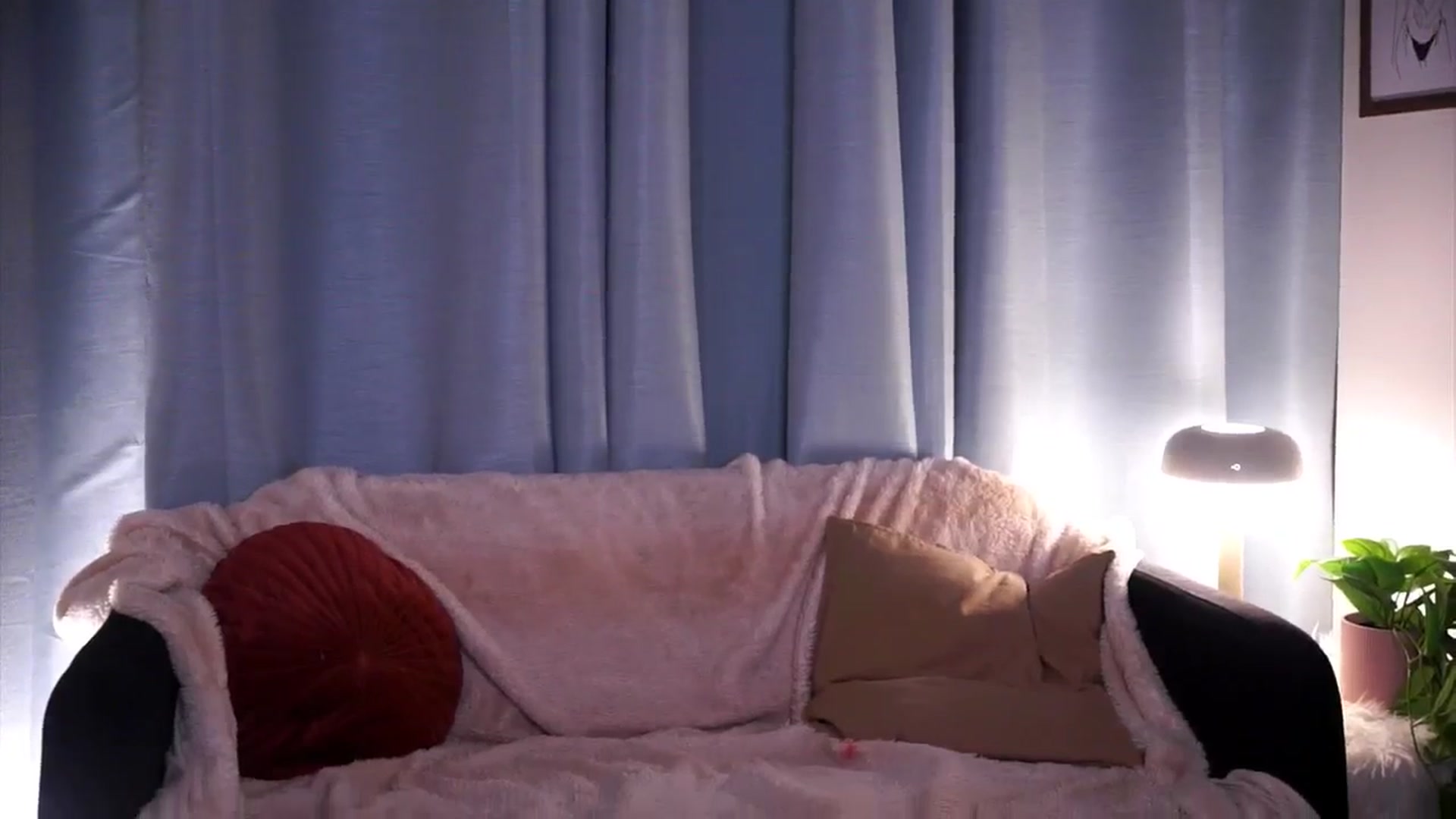 Gallery image thumbnail from FAWNette's myfreecams stream on, 04/17/2026, 18:38 image 15 of 20