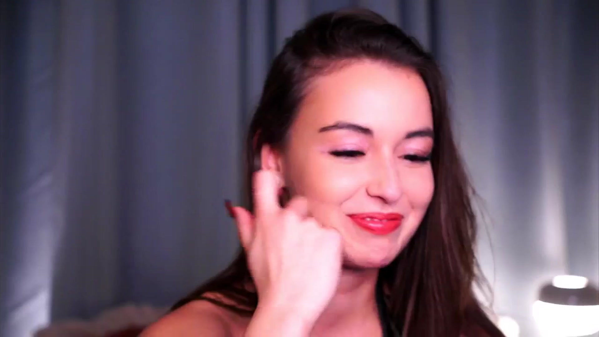 Gallery image thumbnail from FAWNette's myfreecams stream on, 04/17/2026, 20:35 image 19 of 20
