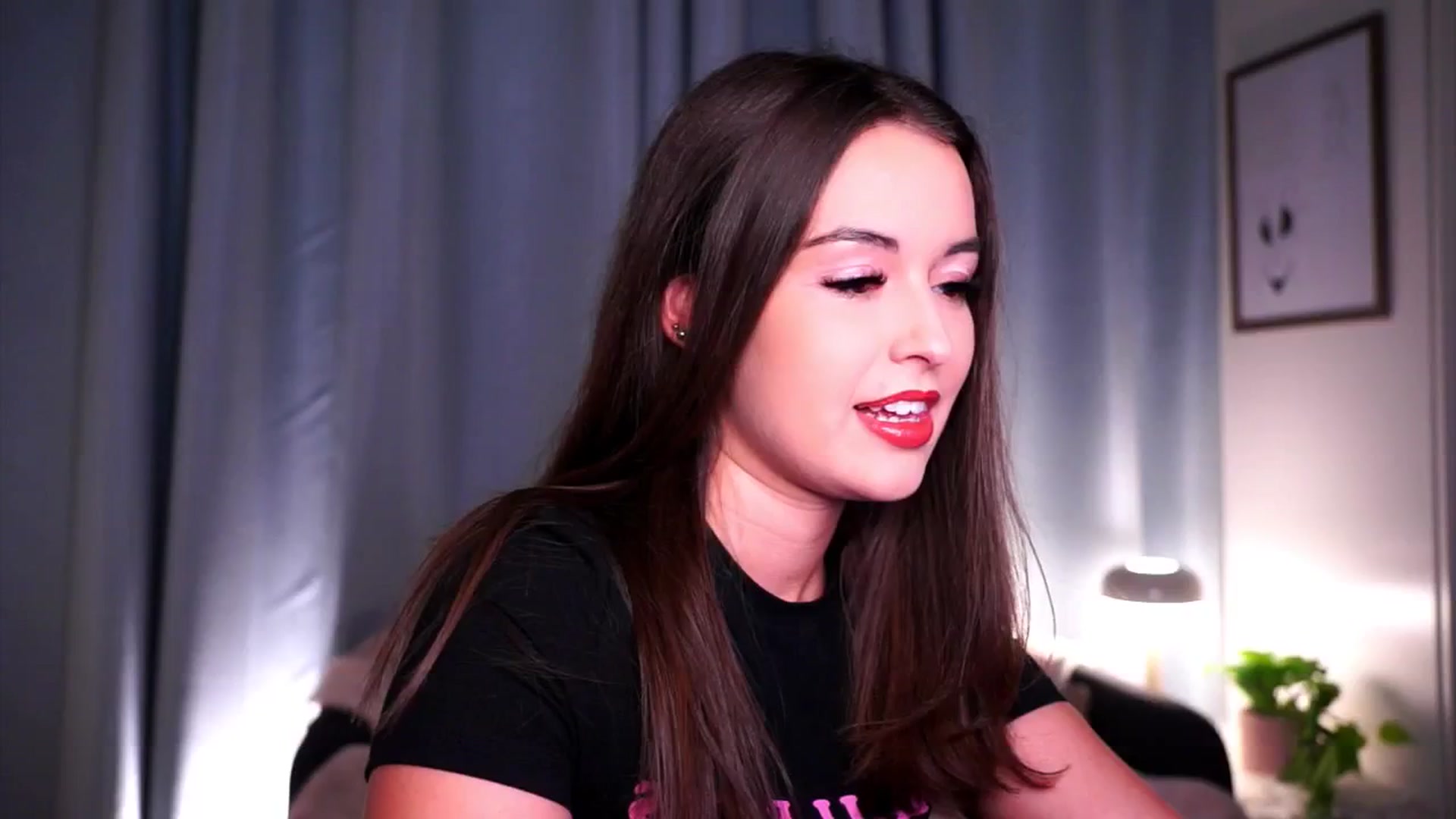 Gallery image thumbnail from FAWNette's myfreecams stream on, 04/23/2026, 18:53 image 1 of 20