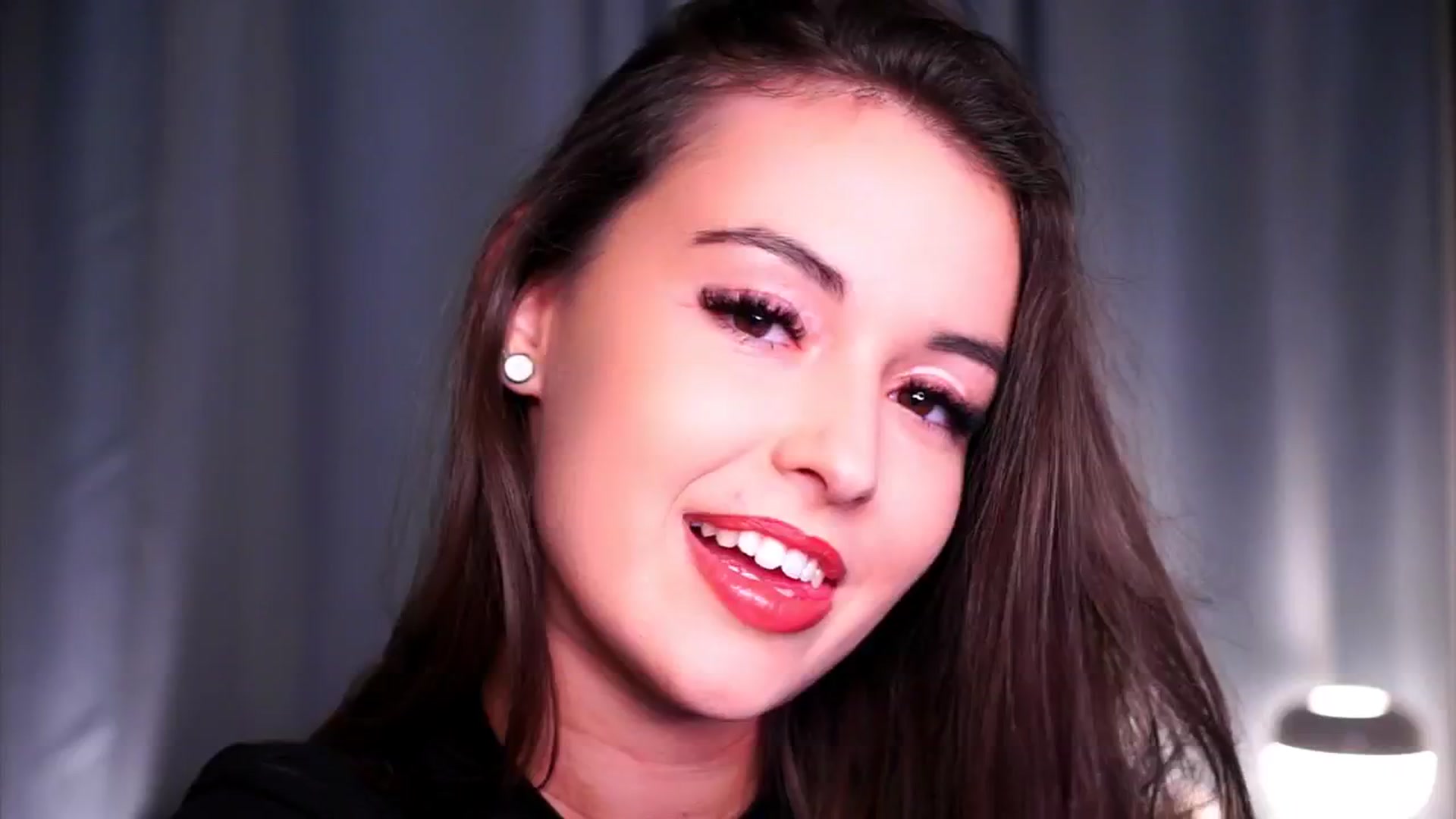 Gallery image thumbnail from FAWNette's myfreecams stream on, 04/23/2026, 18:53 image 7 of 20