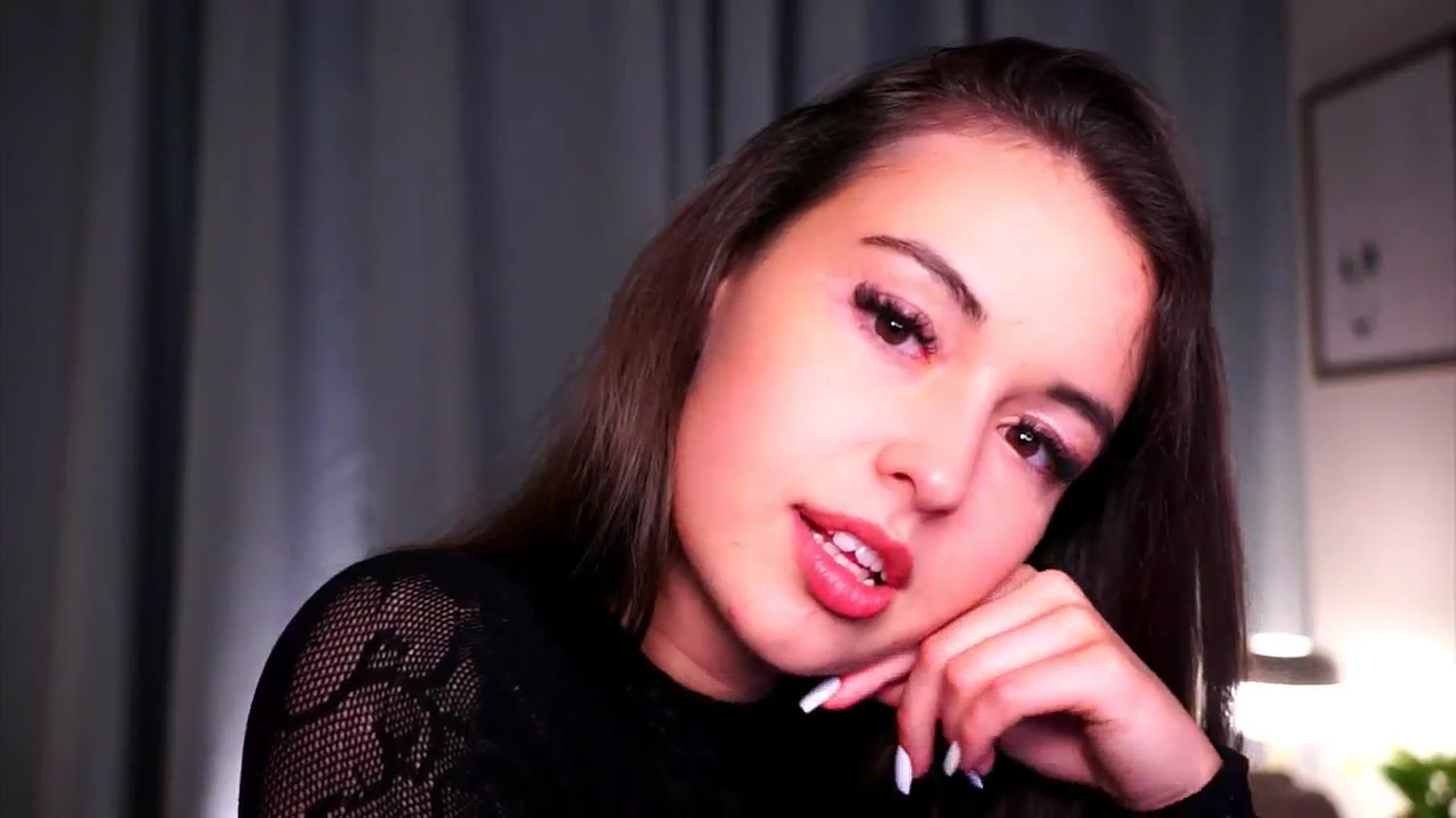 Gallery image thumbnail from FAWNette's myfreecams stream on, 04/27/2026, 22:14 image 6 of 20