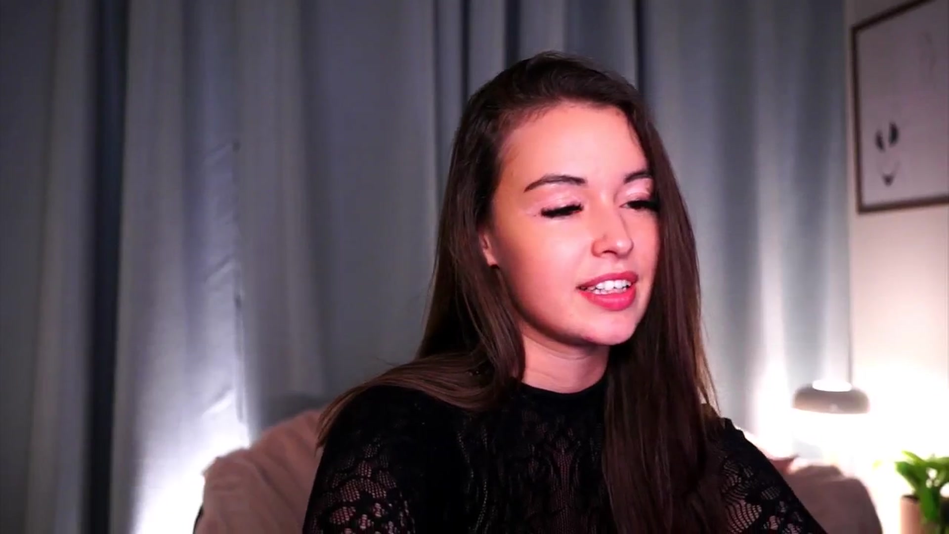 Gallery image thumbnail from FAWNette's myfreecams stream on, 04/27/2026, 22:14 image 8 of 20