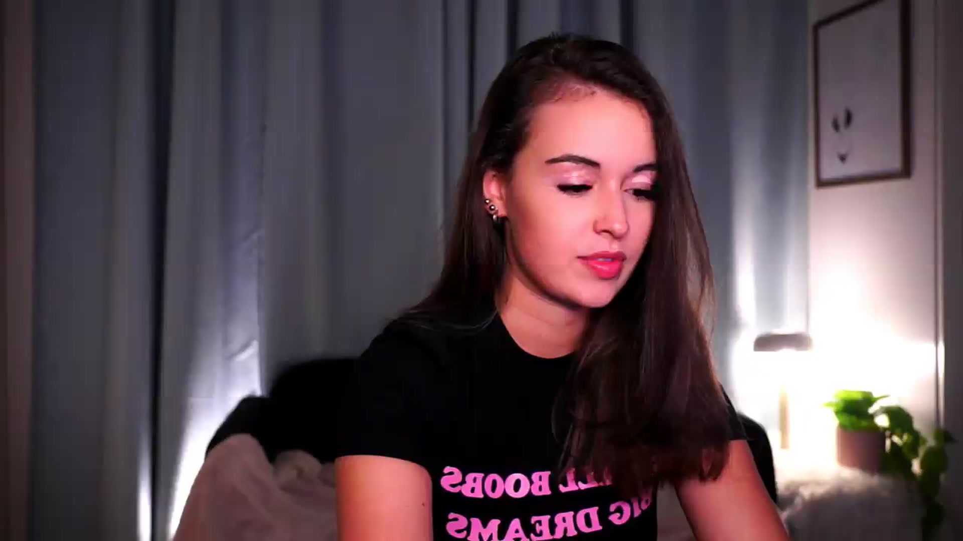 Gallery image thumbnail from FAWNette's myfreecams stream on, 05/04/2026, 21:03 image 7 of 20