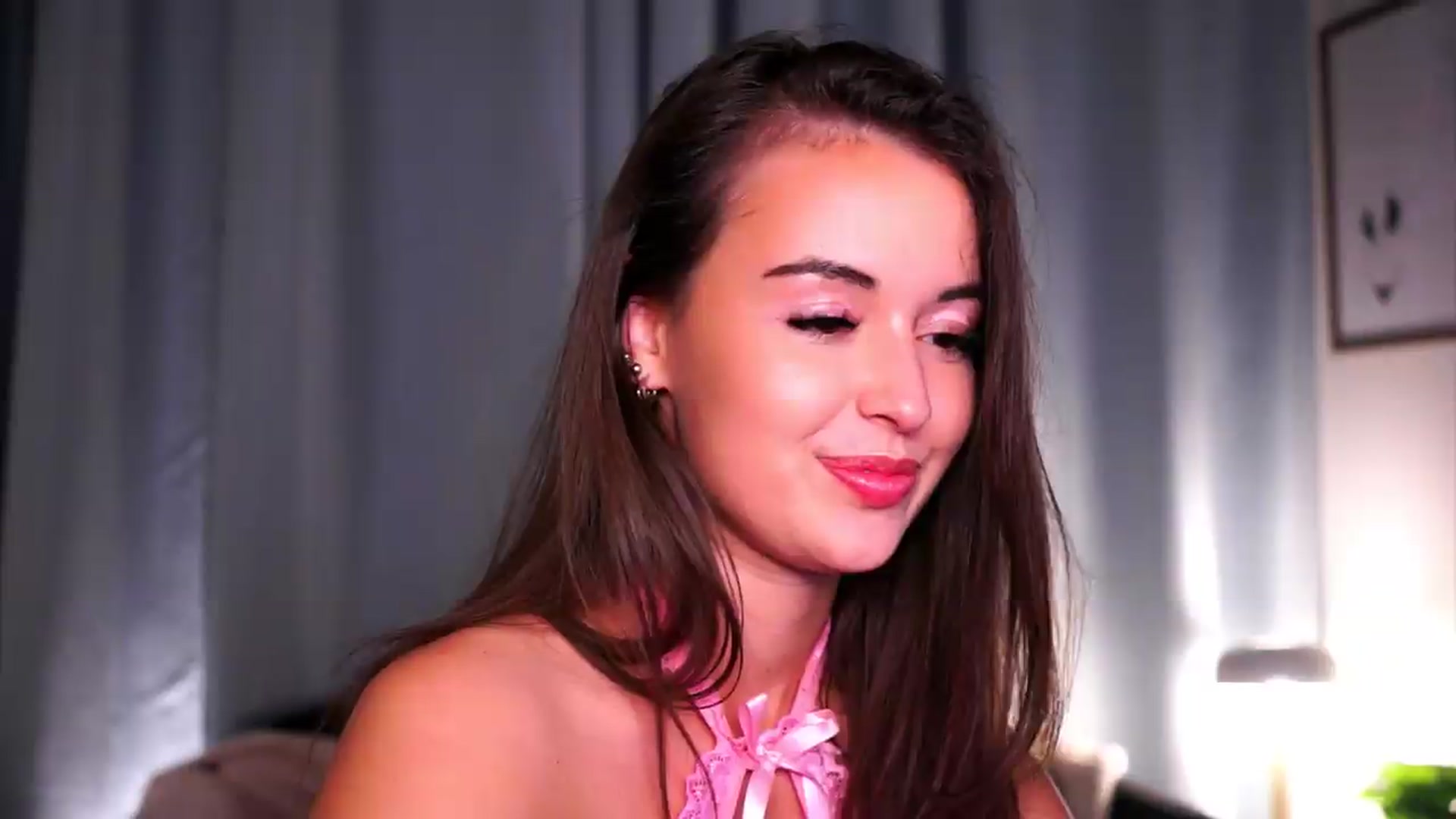 Gallery image thumbnail from FAWNette's myfreecams stream on, 05/05/2026, 17:39 image 15 of 20