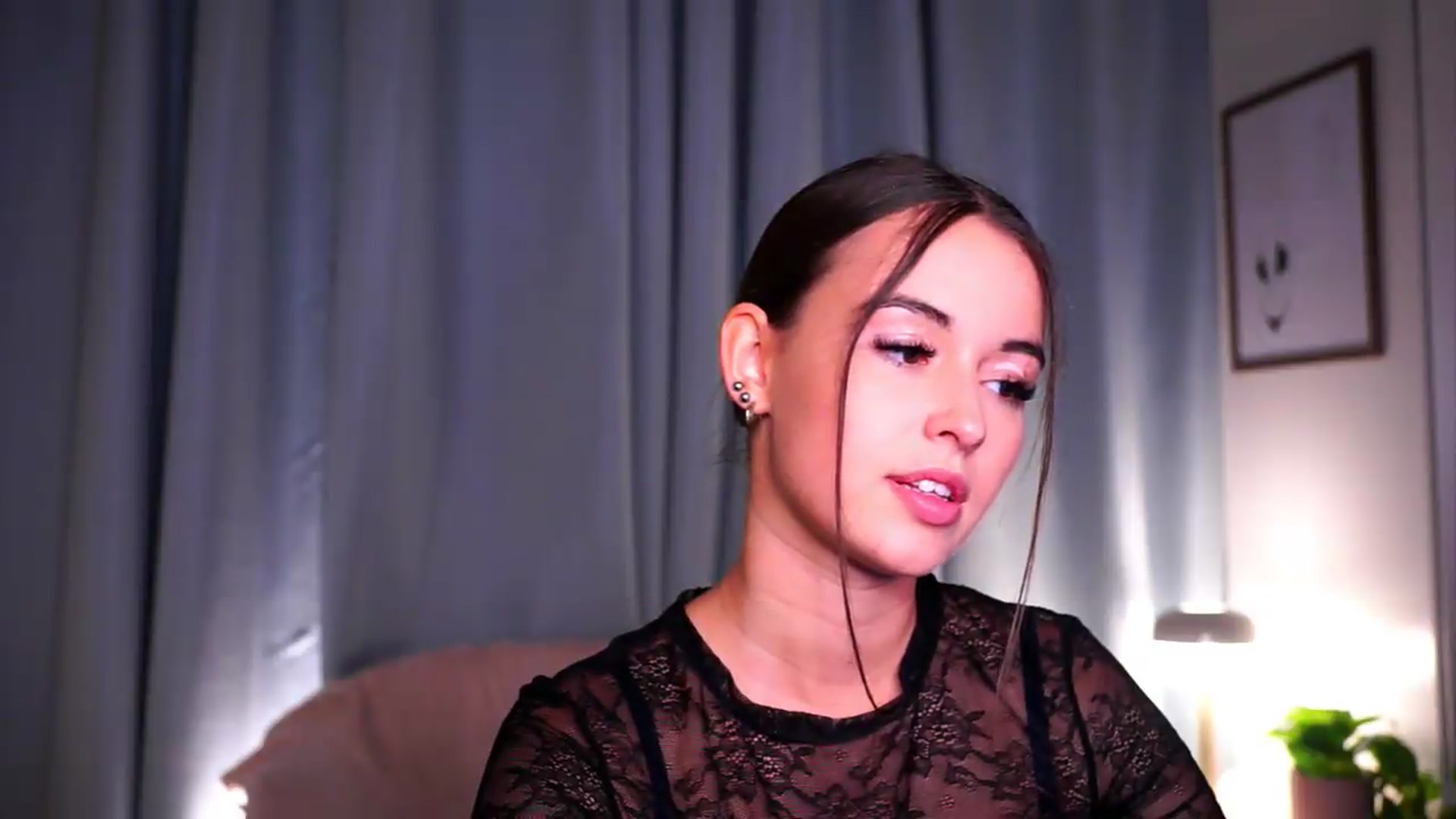 Gallery image thumbnail from FAWNette's myfreecams stream on, 05/07/2026, 20:58 image 17 of 20