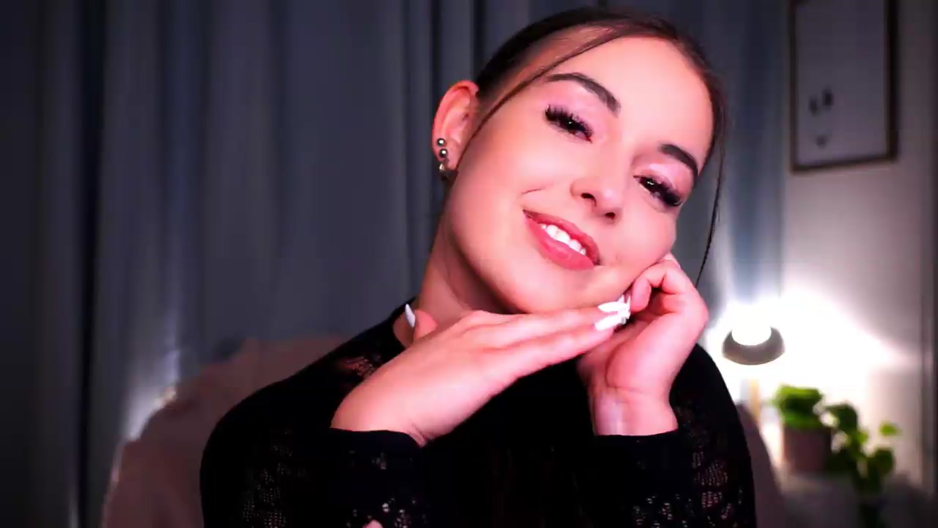 Gallery image thumbnail from FAWNette's myfreecams stream on, 05/12/2026, 17:56 image 7 of 20
