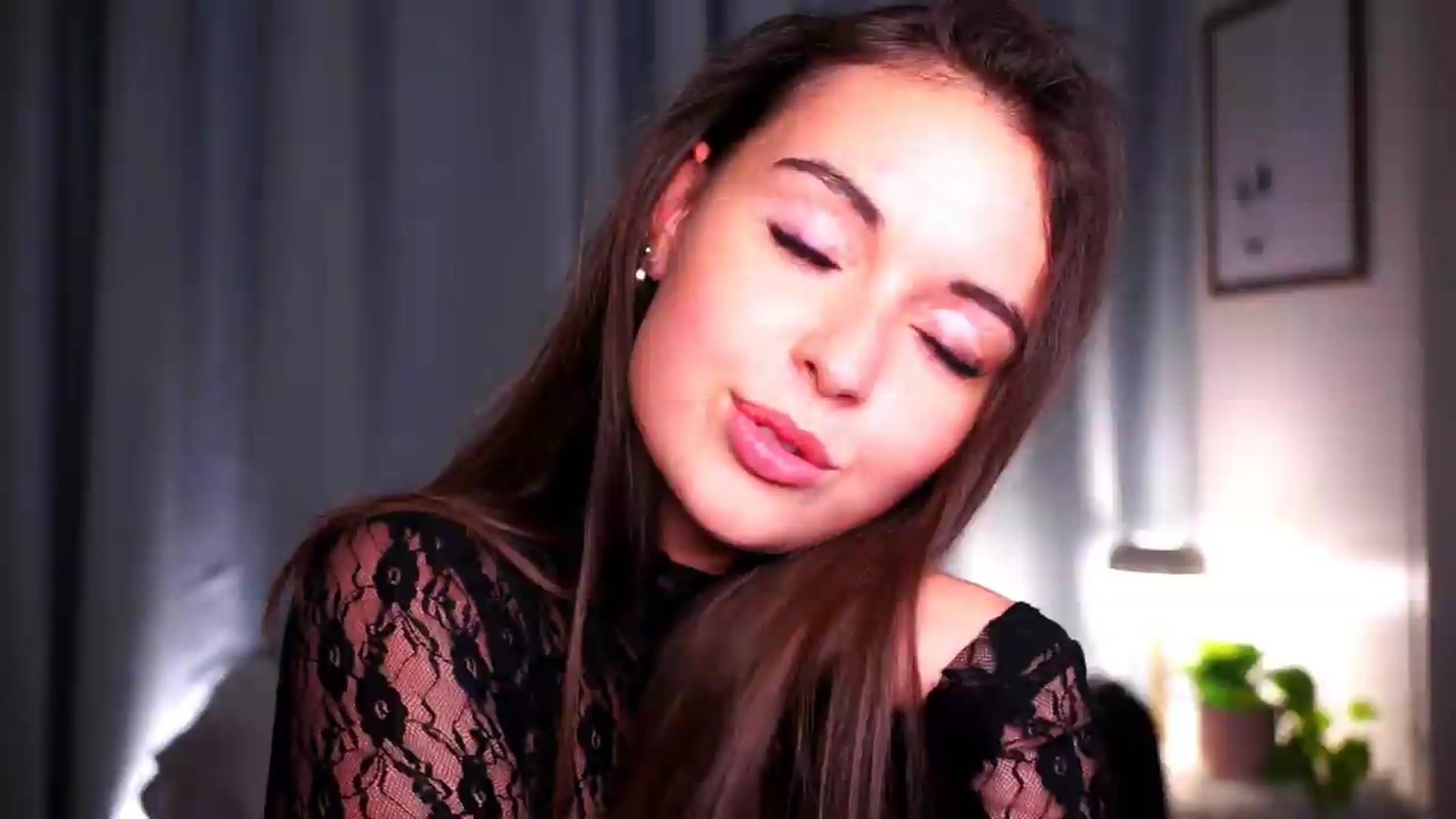 Gallery image thumbnail from FAWNette's myfreecams stream on, 05/15/2026, 20:44 image 15 of 20