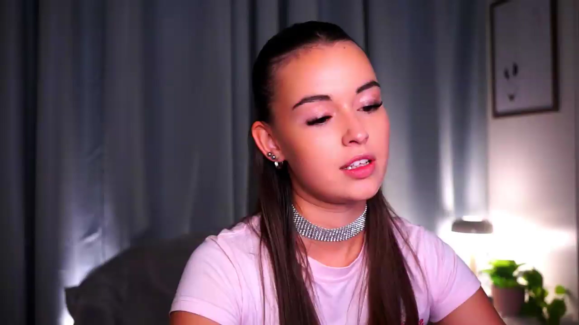 Gallery image thumbnail from FAWNette's myfreecams stream on, 05/17/2026, 12:40 image 13 of 20