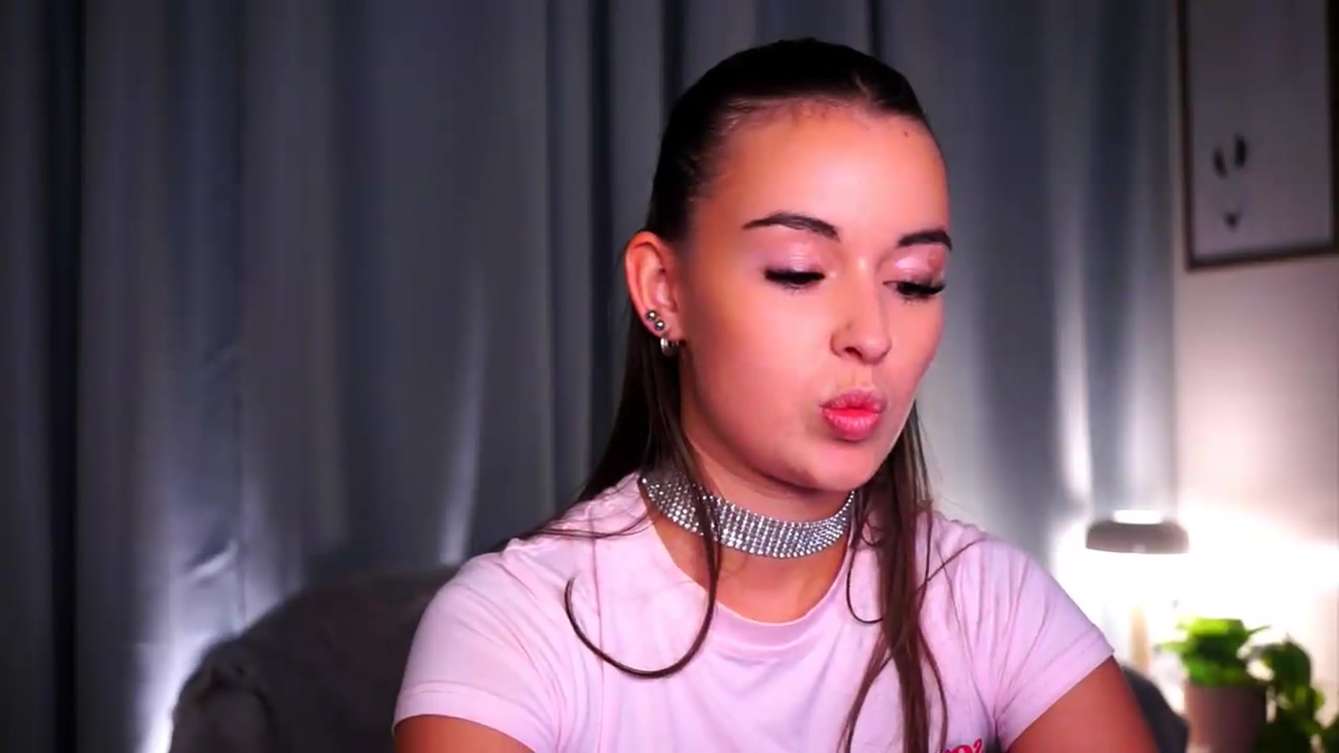 Gallery image thumbnail from FAWNette's myfreecams stream on, 05/17/2026, 14:23 image 19 of 20