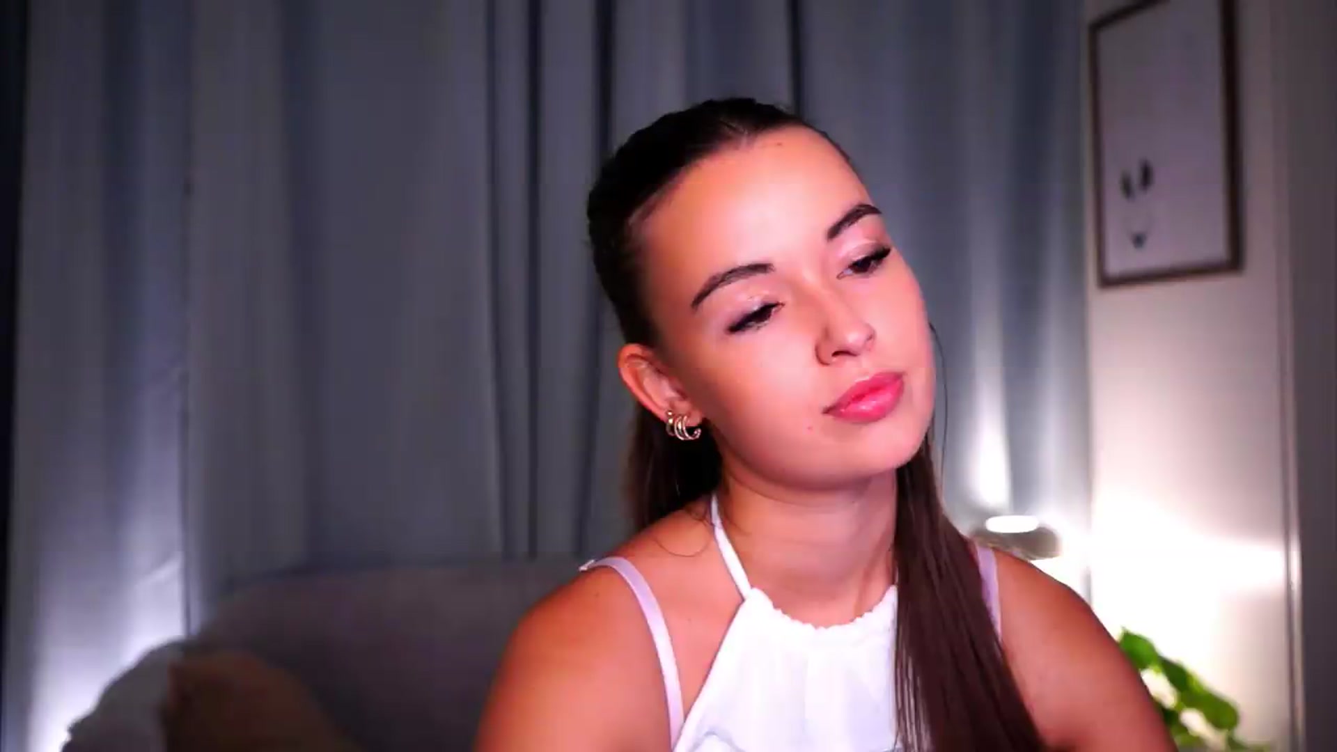 Gallery image thumbnail from FAWNette's myfreecams stream on, 05/24/2026, 12:21 image 12 of 20