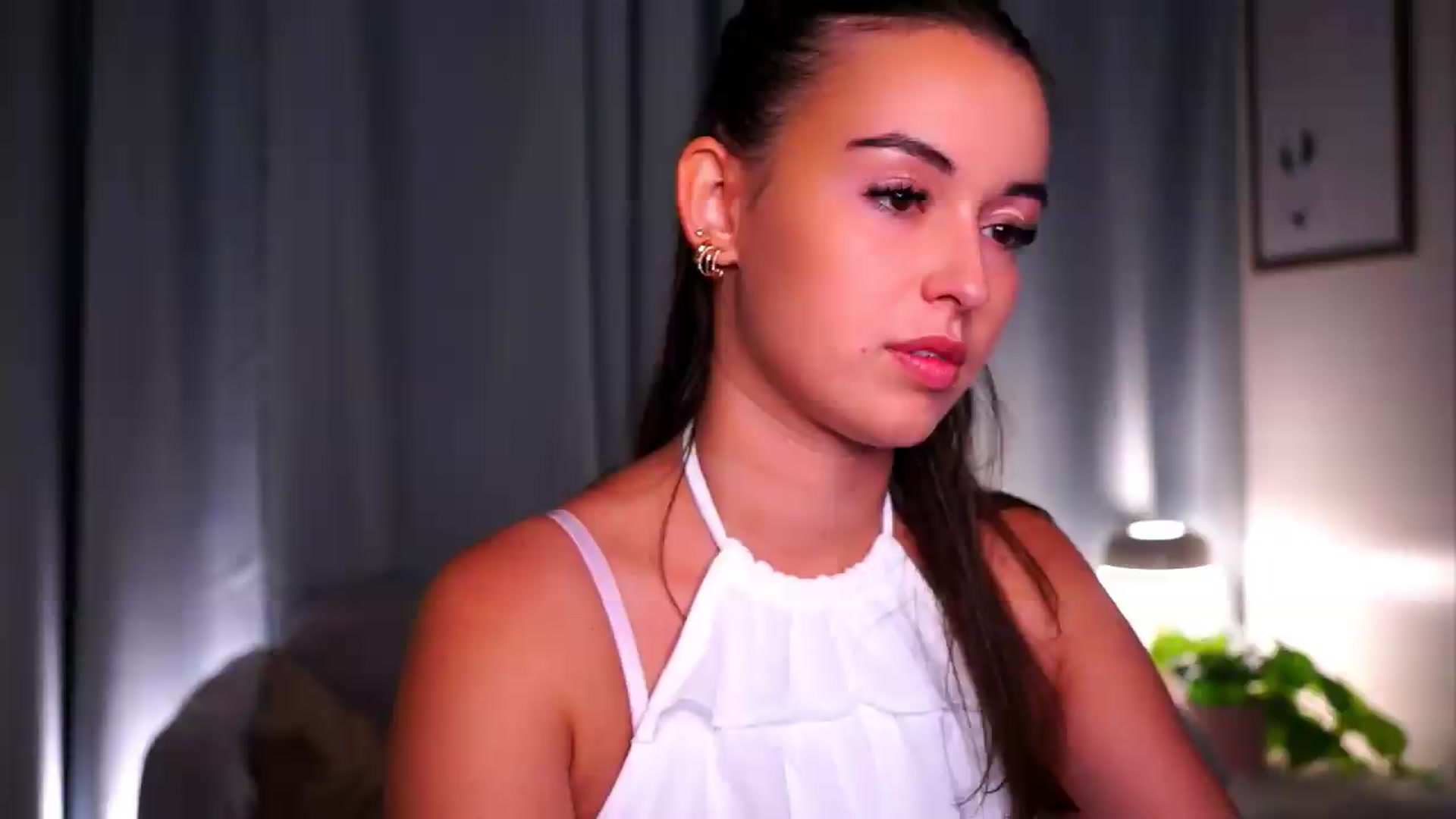 Gallery image thumbnail from FAWNette's myfreecams stream on, 05/24/2026, 15:48 image 1 of 20