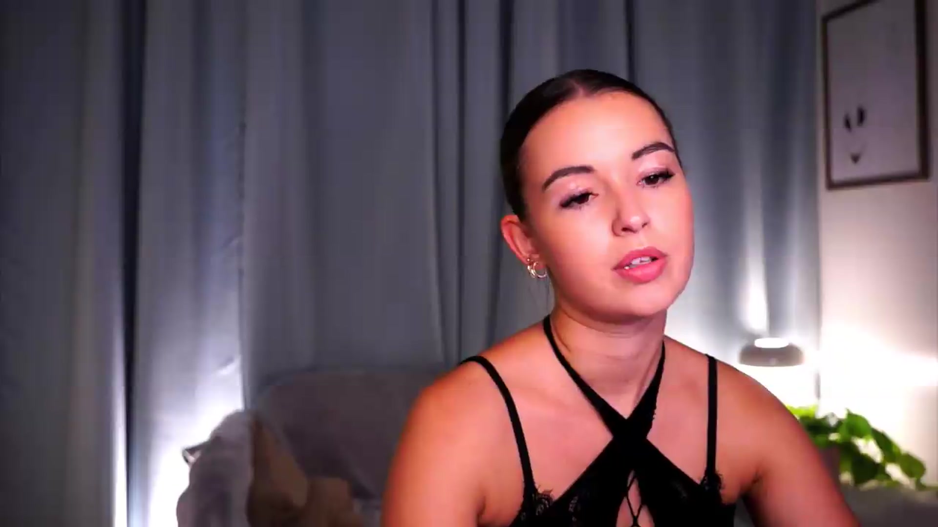 Gallery image thumbnail from FAWNette's myfreecams stream on, 05/25/2026, 13:57 image 20 of 20