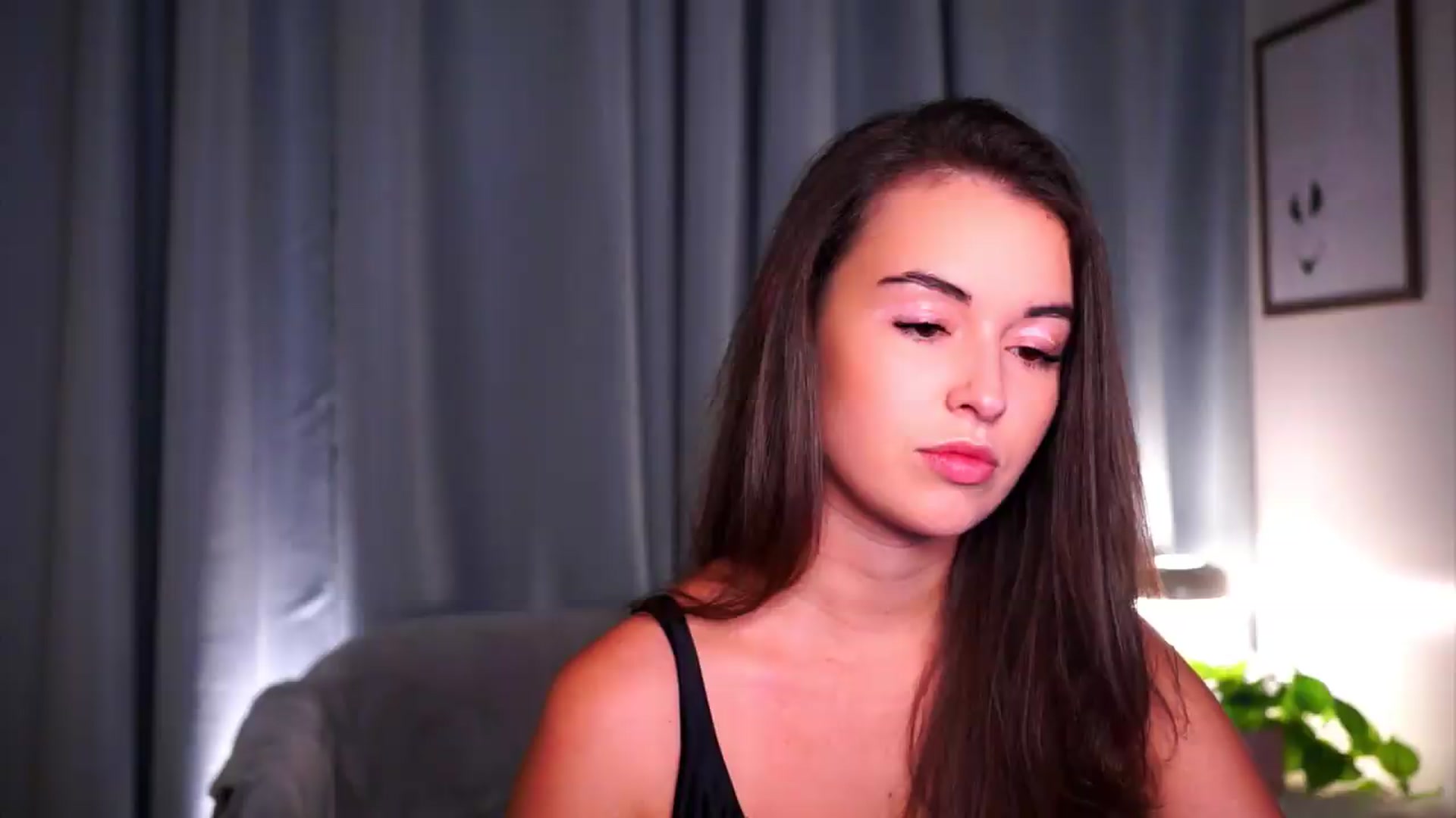 Gallery image thumbnail from FAWNette's myfreecams stream on, 05/28/2026, 17:43 image 14 of 20
