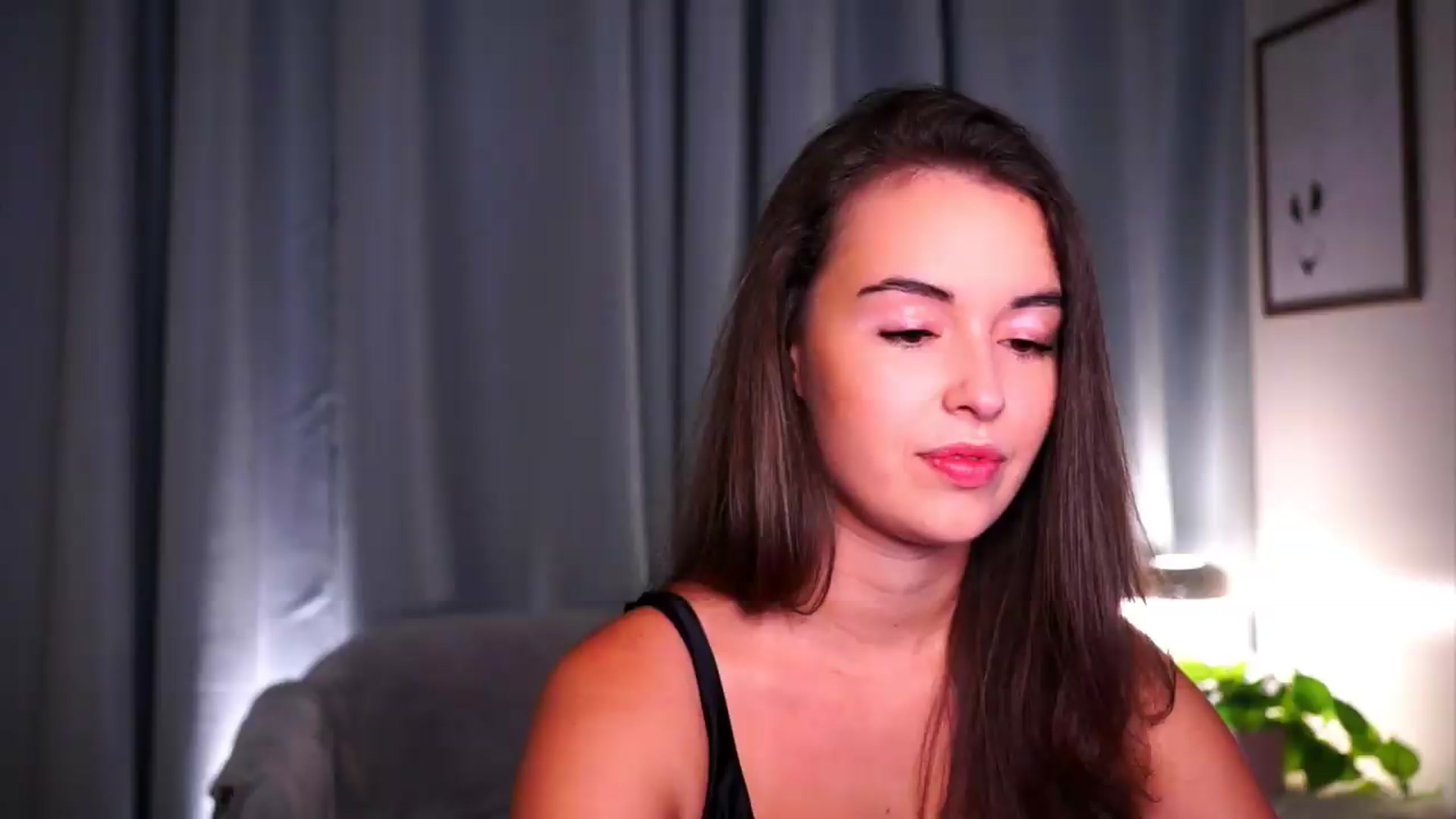 Gallery image thumbnail from FAWNette's myfreecams stream on, 05/28/2026, 17:43 image 16 of 20