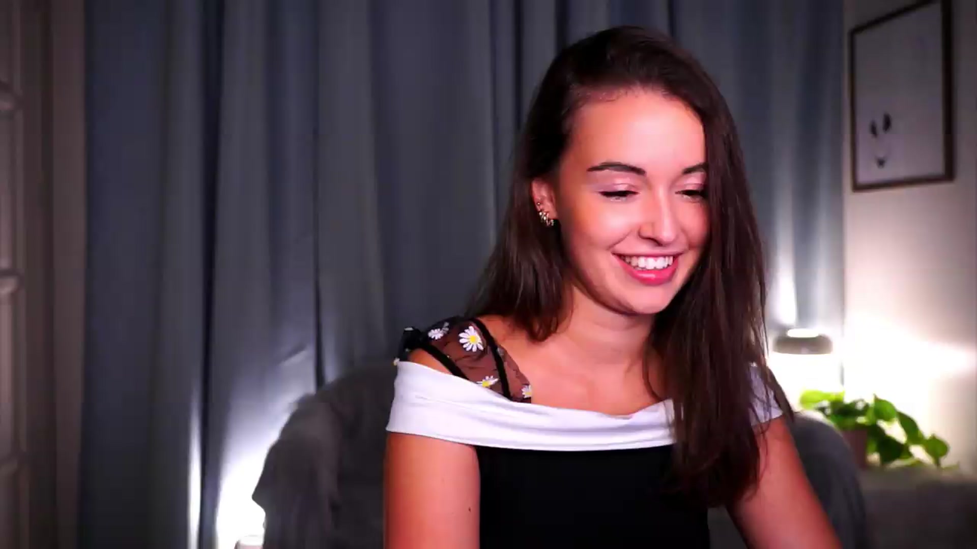 Gallery image thumbnail from FAWNette's myfreecams stream on, 06/01/2026, 17:25 image 18 of 20