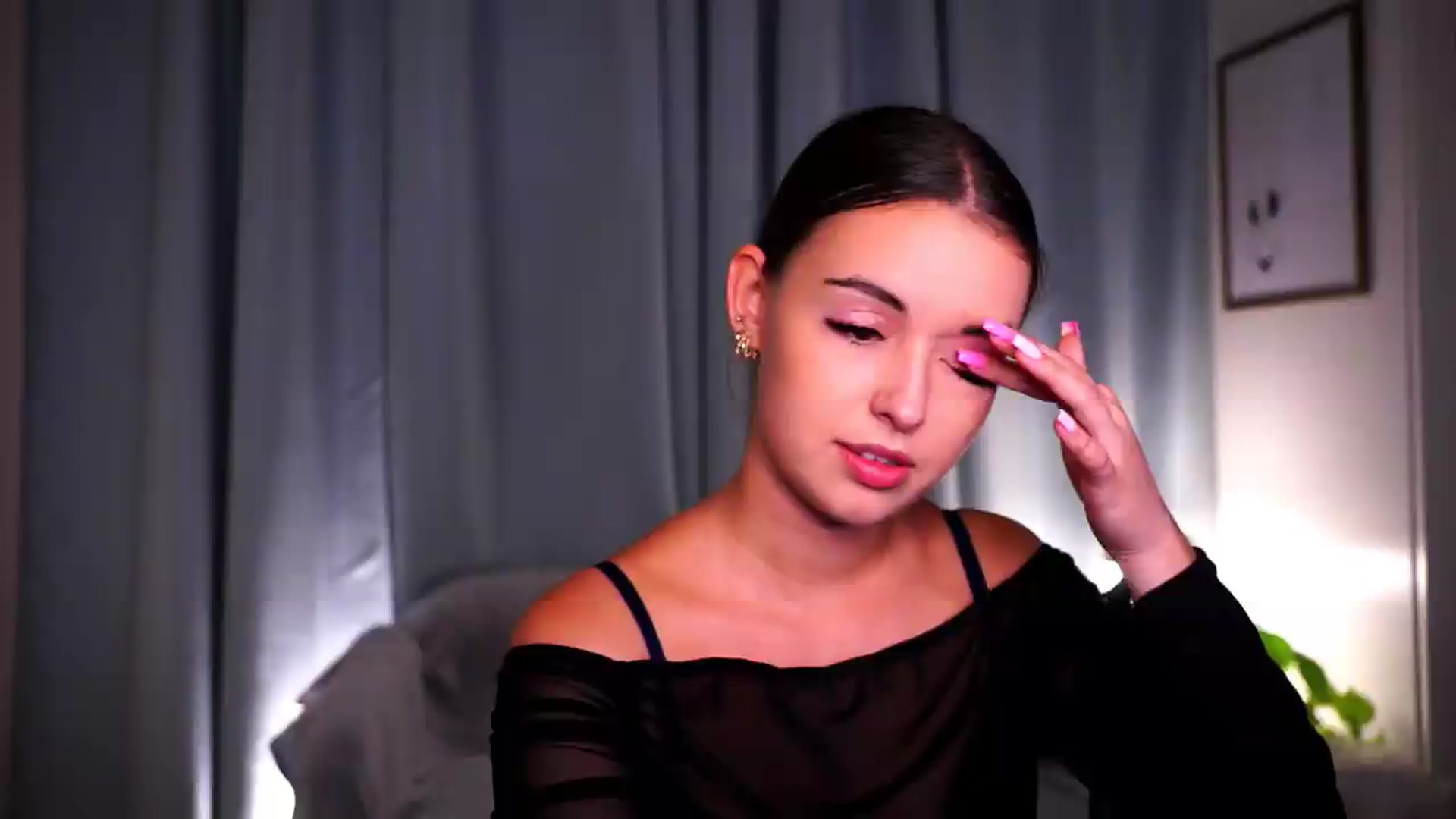 Gallery image thumbnail from FAWNette's myfreecams stream on, 06/05/2026, 20:50 image 3 of 20