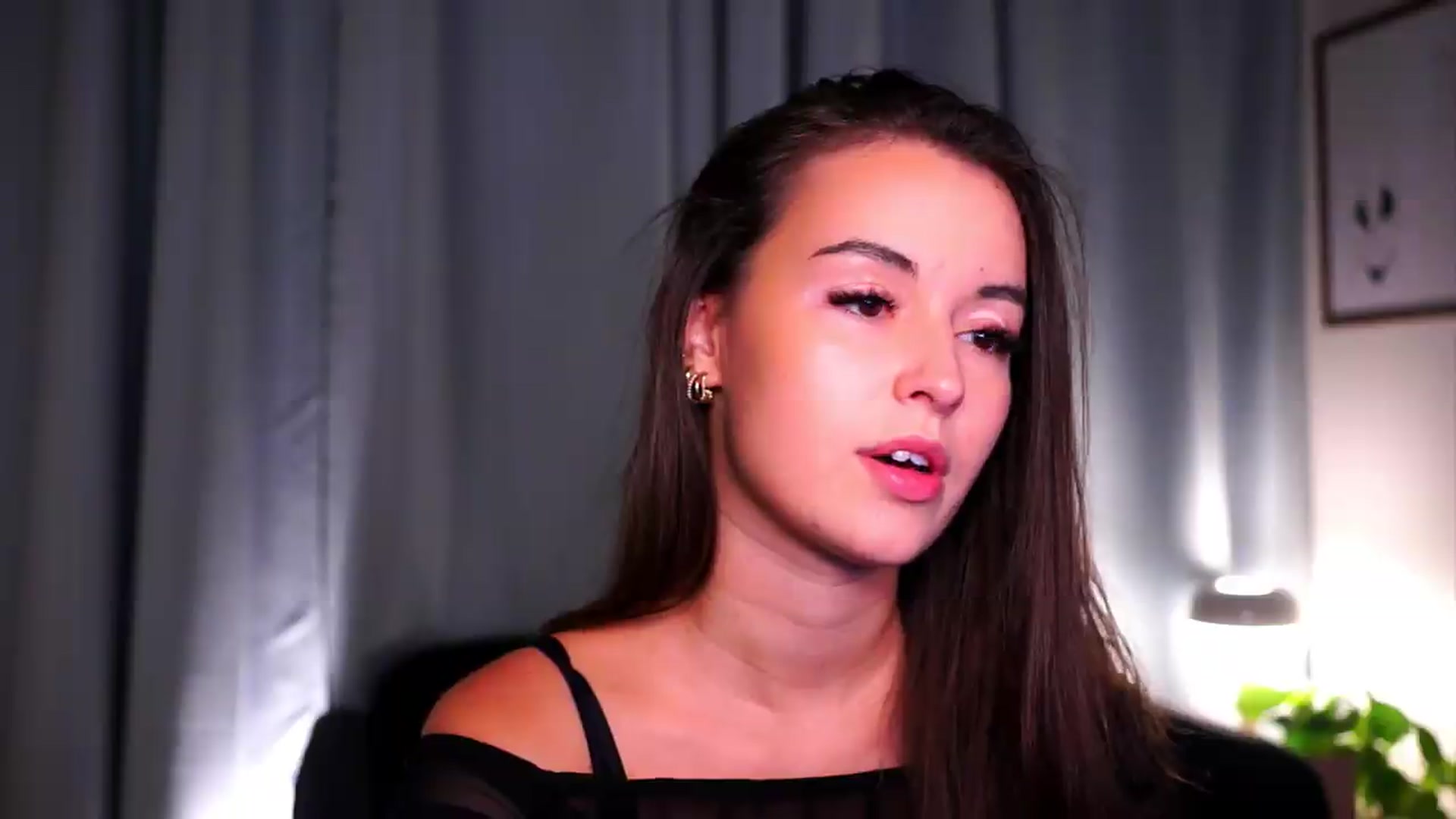 Gallery image thumbnail from FAWNette's myfreecams stream on, 06/08/2026, 20:39 image 9 of 20