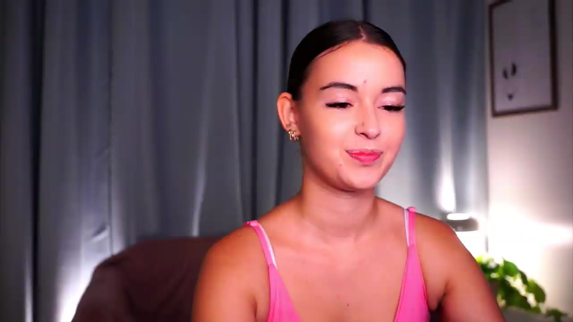Gallery image thumbnail from FAWNette's myfreecams stream on, 06/13/2026, 11:59 image 16 of 20