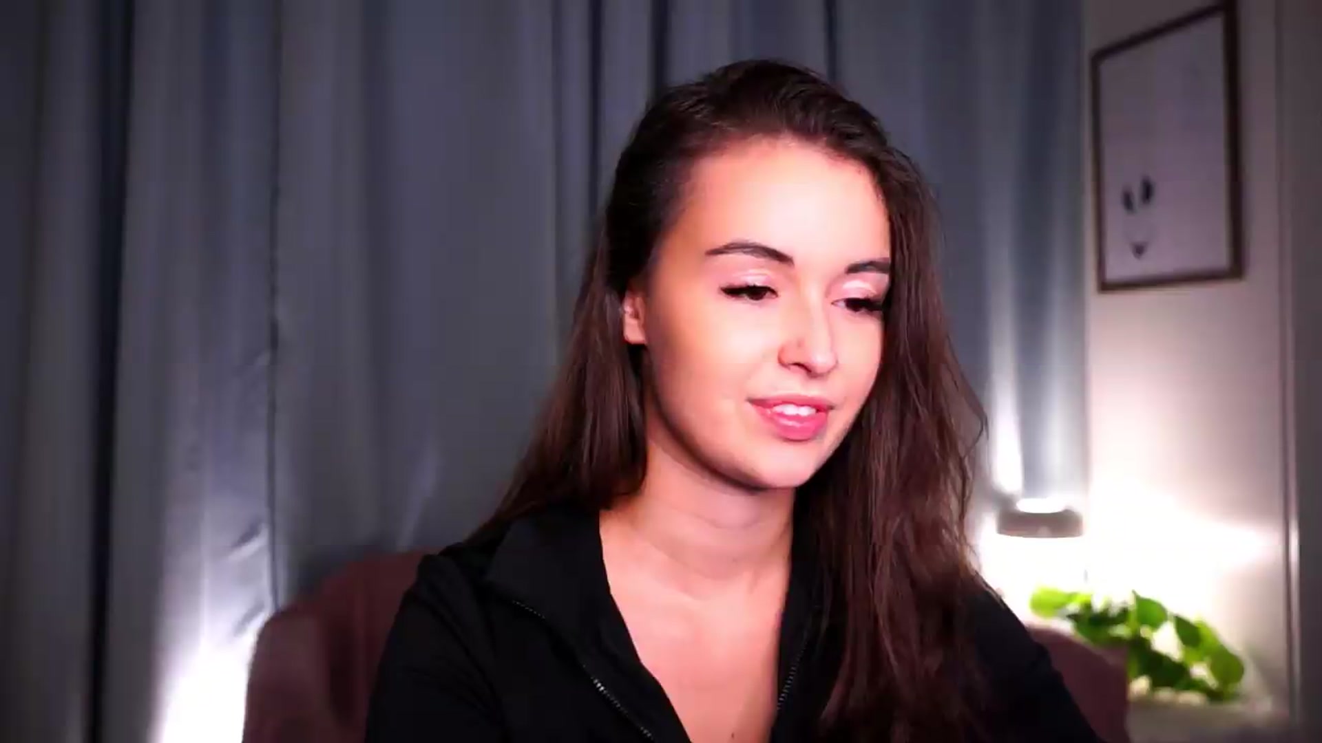Gallery image thumbnail from FAWNette's myfreecams stream on, 06/18/2026, 17:45 image 11 of 20