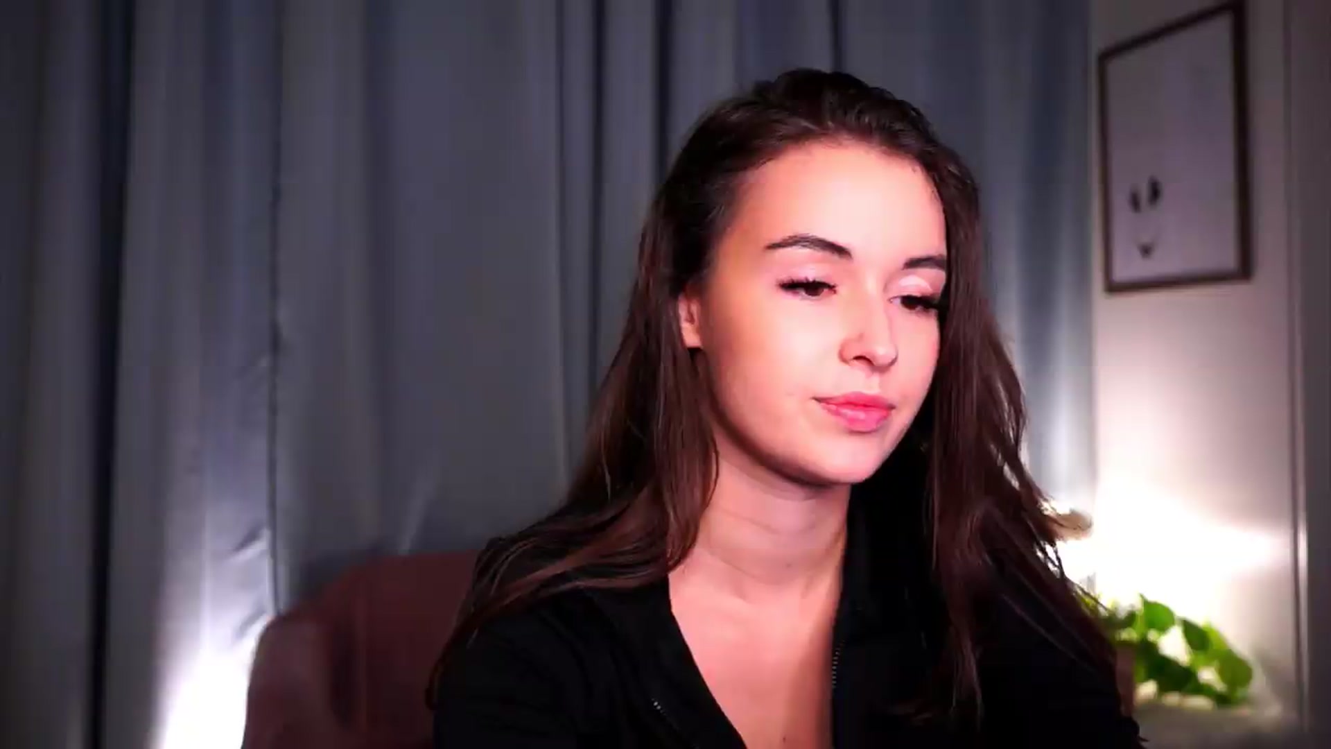 Gallery image thumbnail from FAWNette's myfreecams stream on, 06/18/2026, 17:45 image 20 of 20