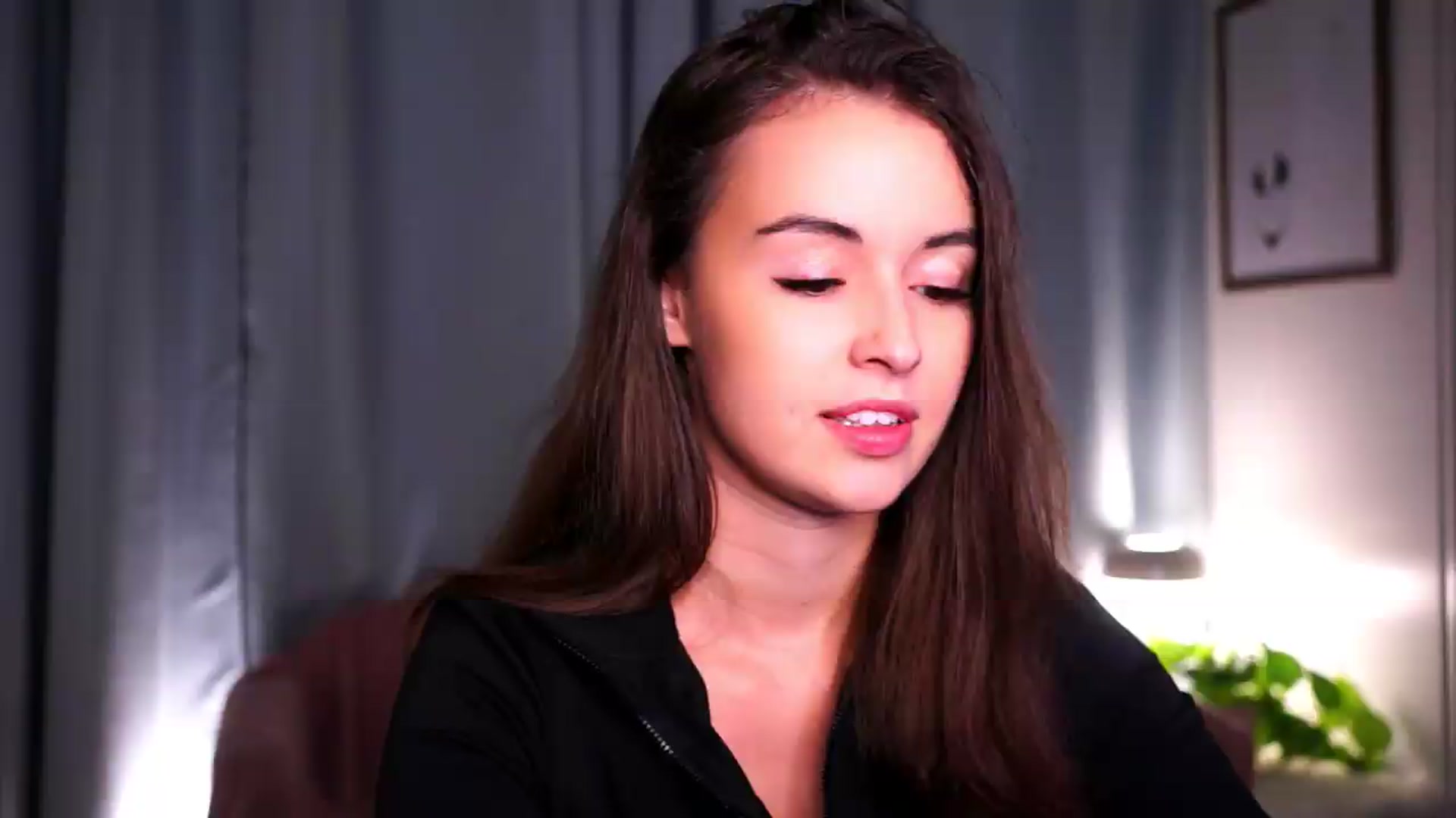 Gallery image thumbnail from FAWNette's myfreecams stream on, 06/18/2026, 19:05 image 1 of 20