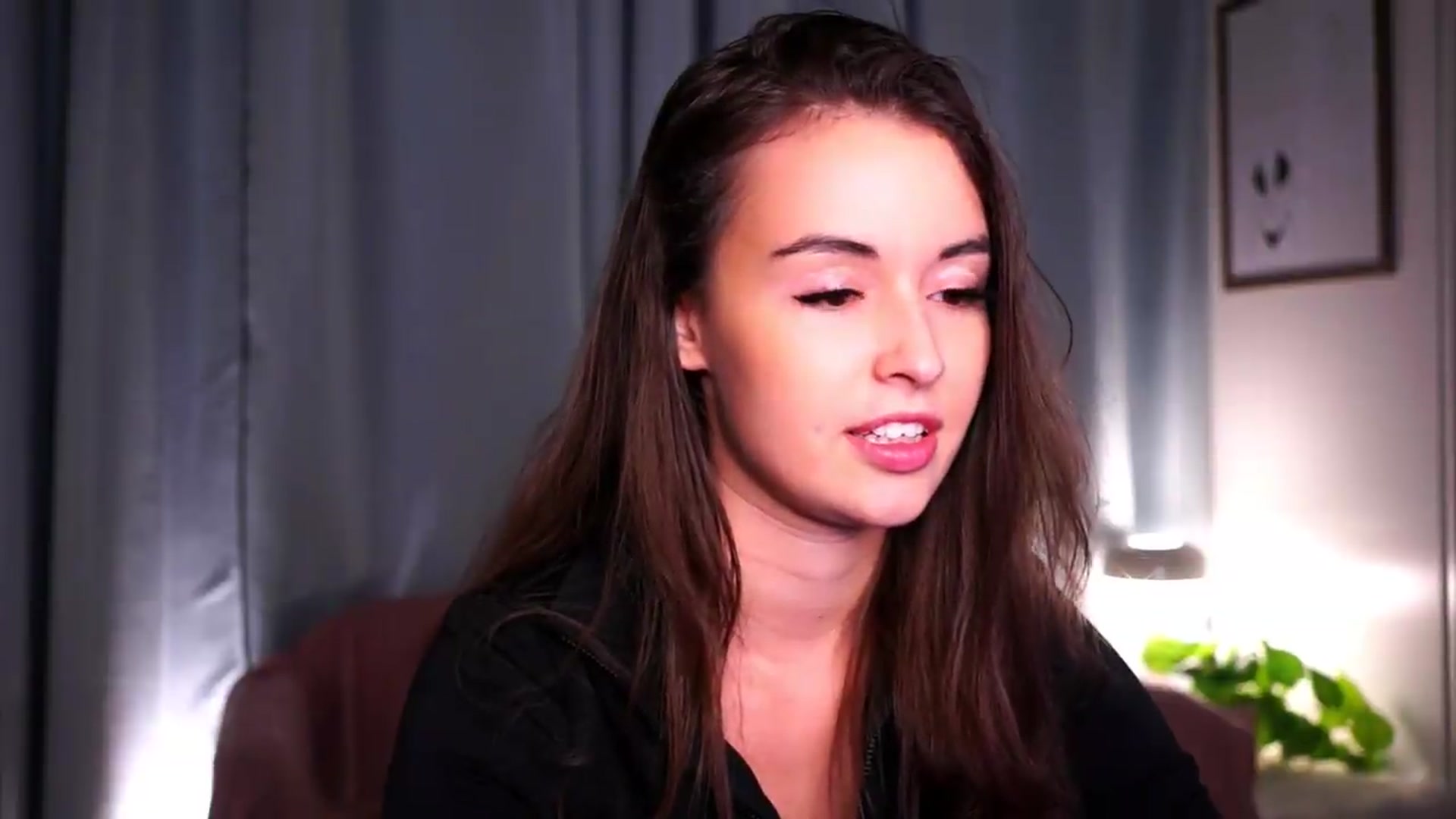 Gallery image thumbnail from FAWNette's myfreecams stream on, 06/18/2026, 19:05 image 6 of 20