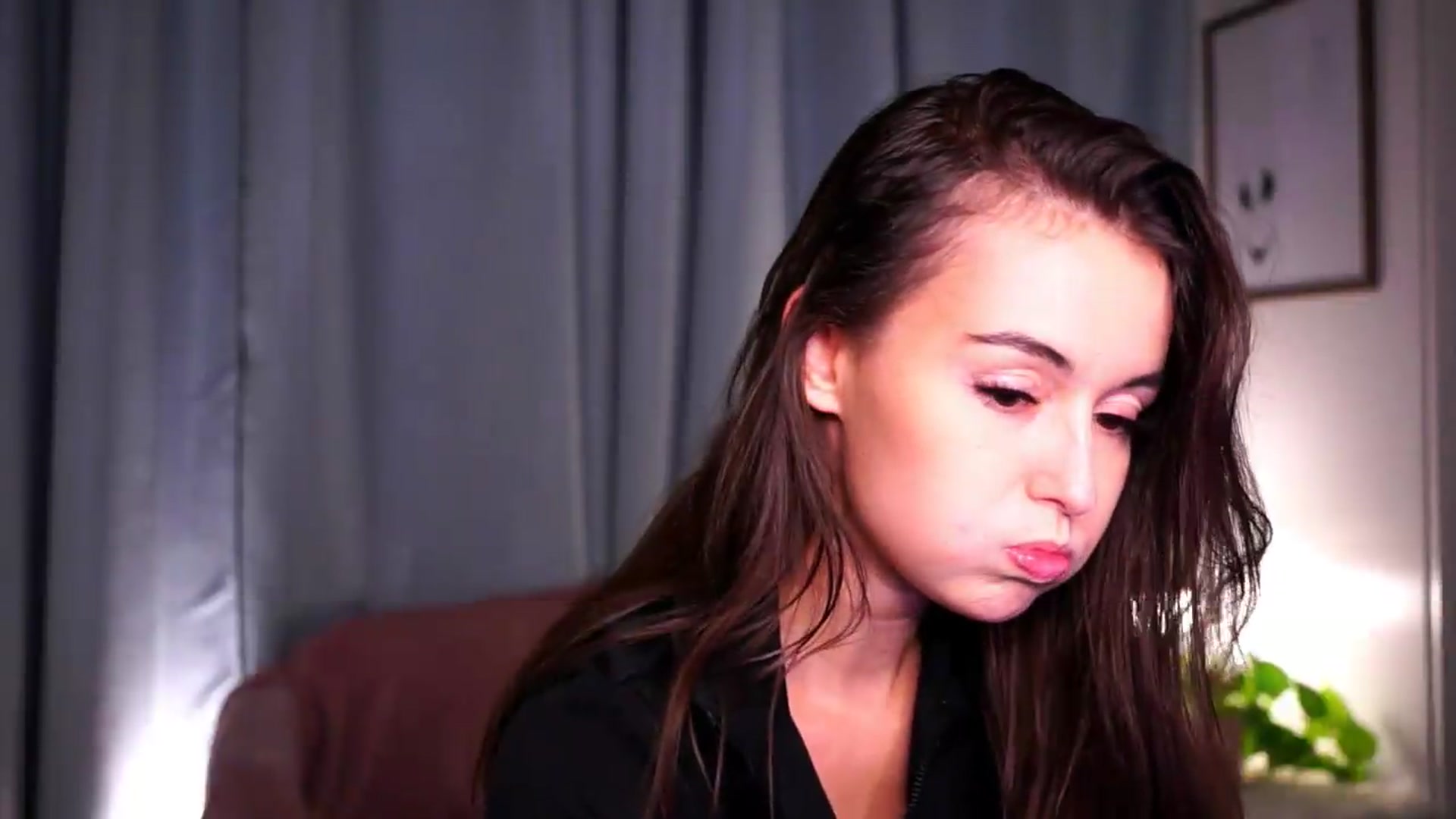 Gallery image thumbnail from FAWNette's myfreecams stream on, 06/18/2026, 20:47 image 15 of 20