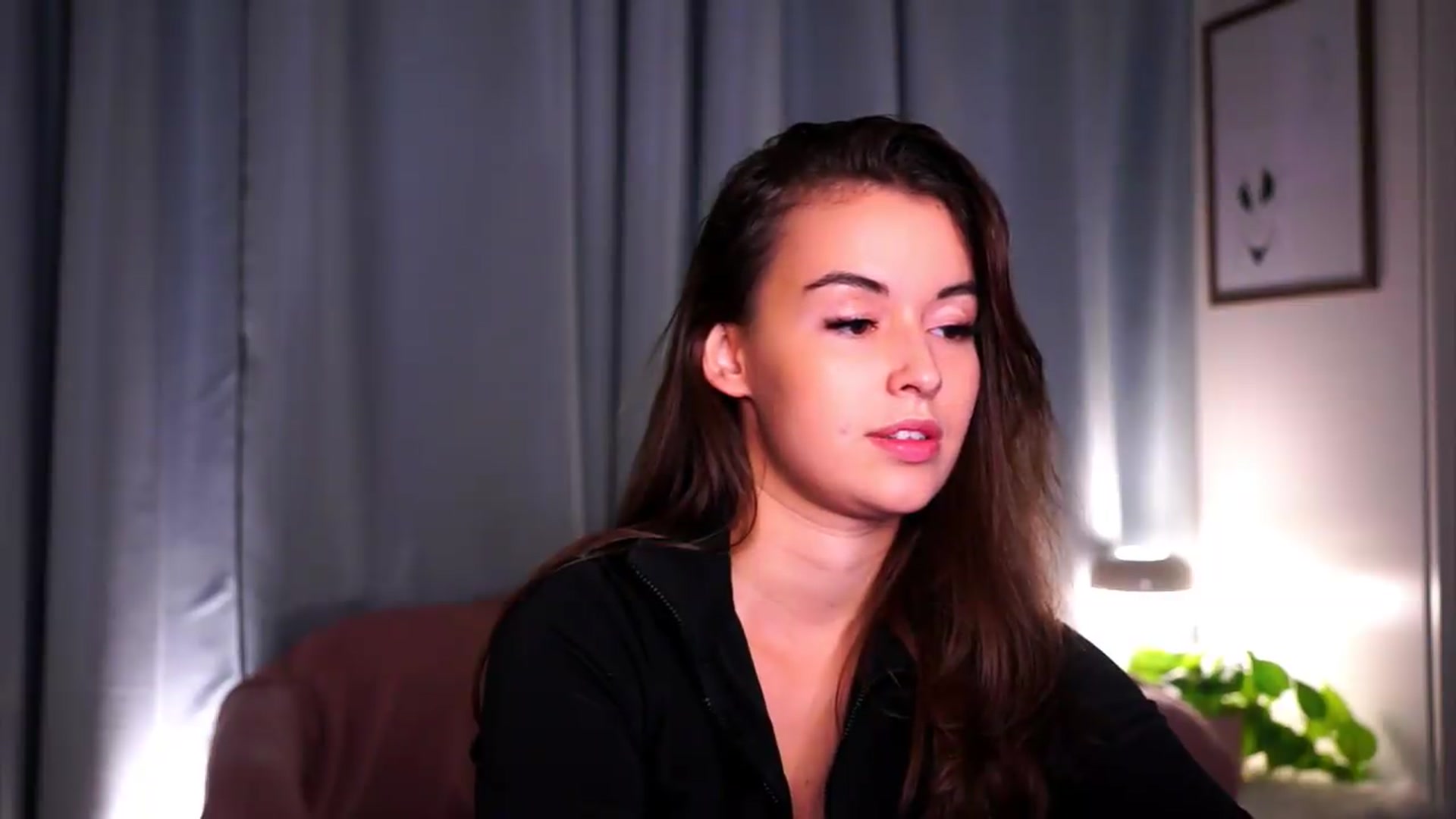 Gallery image thumbnail from FAWNette's myfreecams stream on, 06/18/2026, 20:47 image 14 of 20