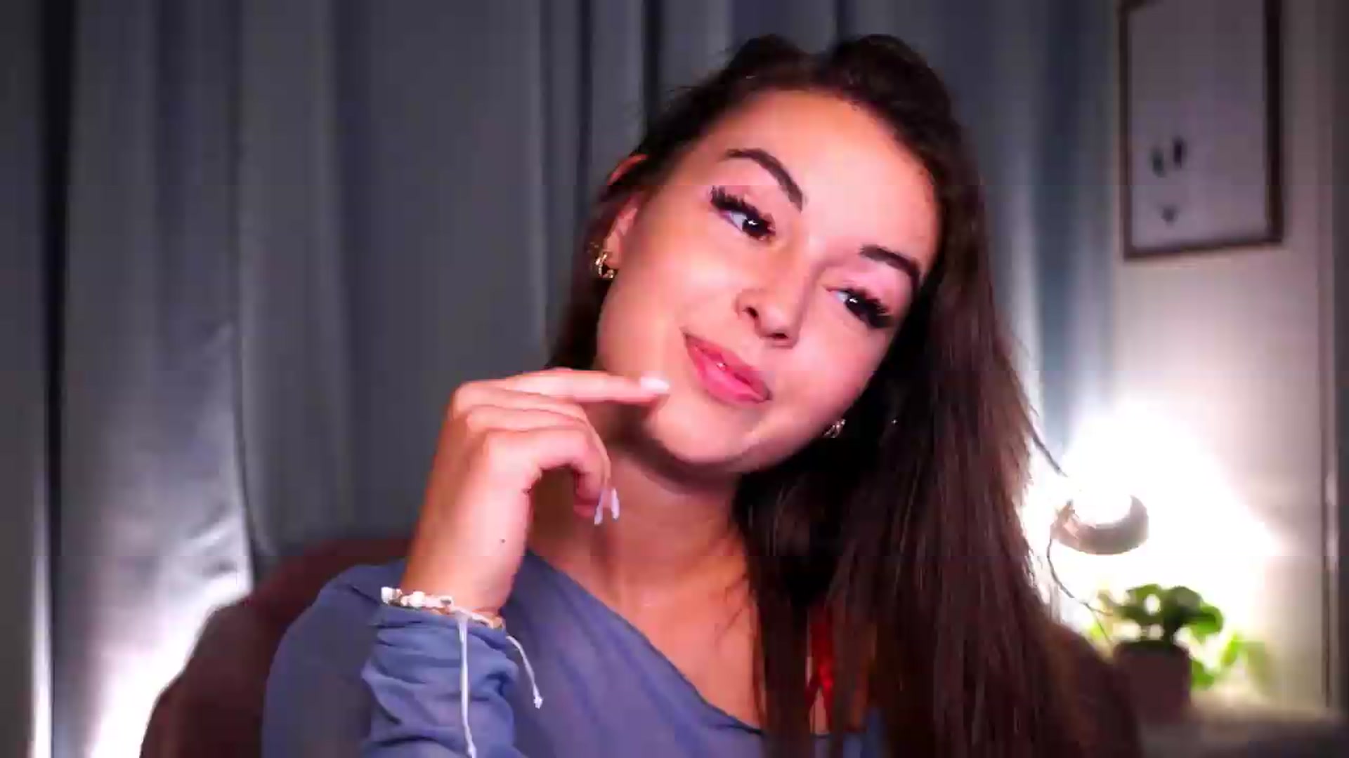 Gallery image thumbnail from FAWNette's myfreecams stream on, 06/28/2026, 15:01 image 11 of 20