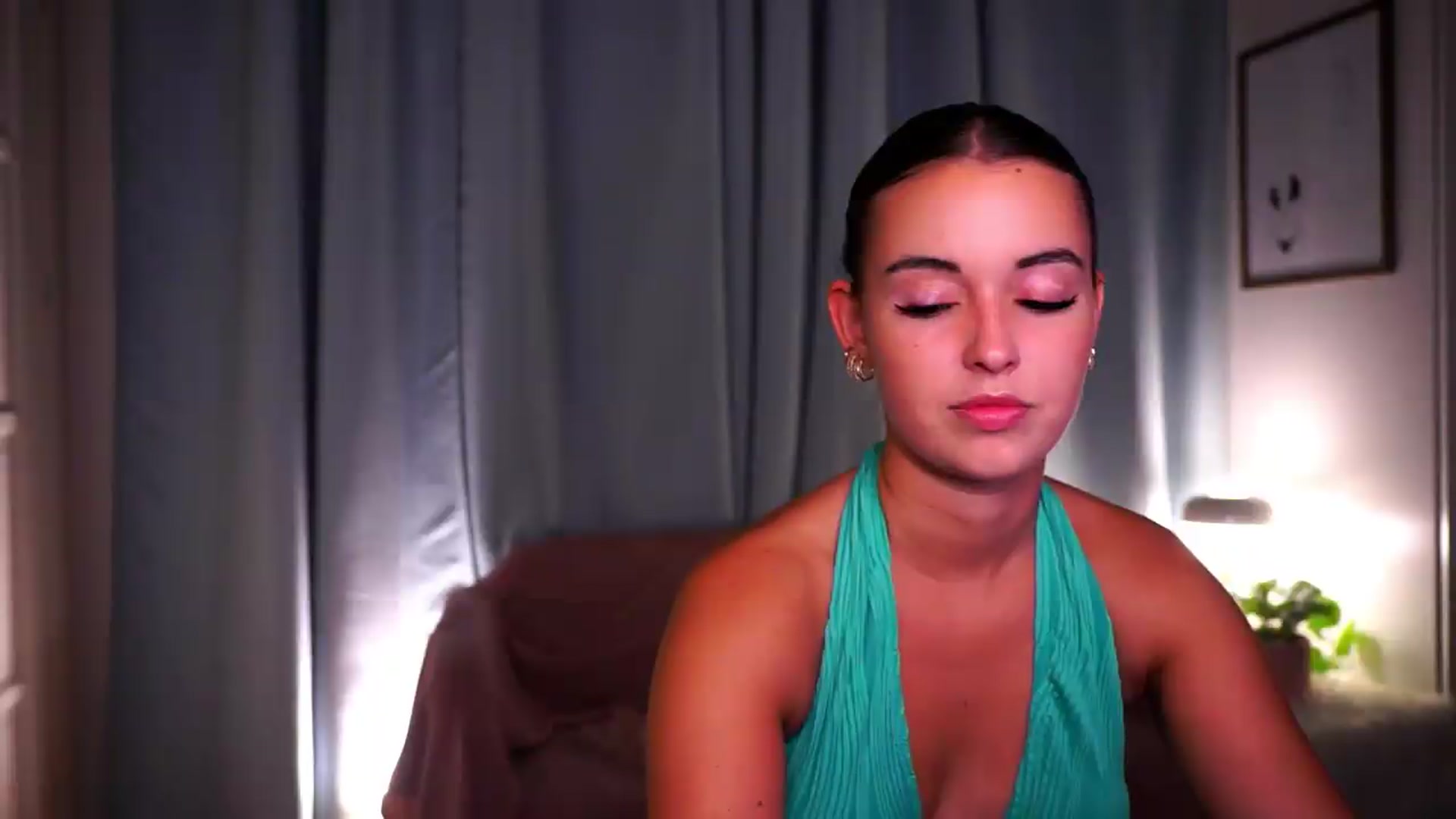 Gallery image thumbnail from FAWNette's myfreecams stream on, 07/01/2026, 16:59 image 14 of 20