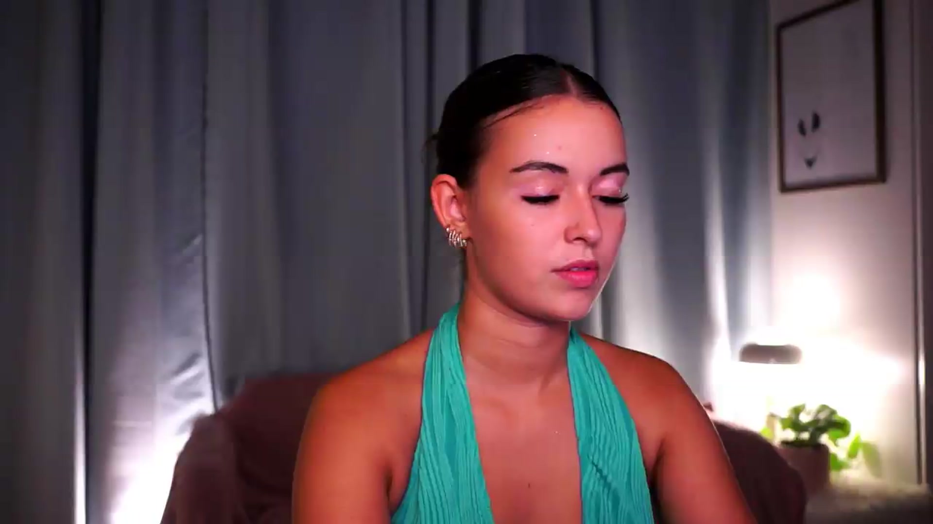 Gallery image thumbnail from FAWNette's myfreecams stream on, 07/01/2026, 18:57 image 17 of 20