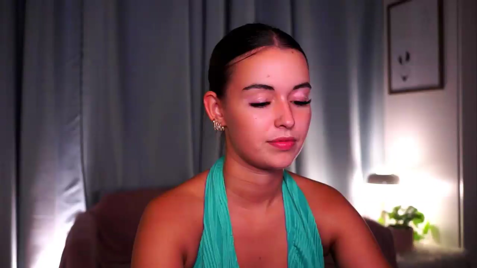 Gallery image thumbnail from FAWNette's myfreecams stream on, 07/01/2026, 21:00 image 4 of 20