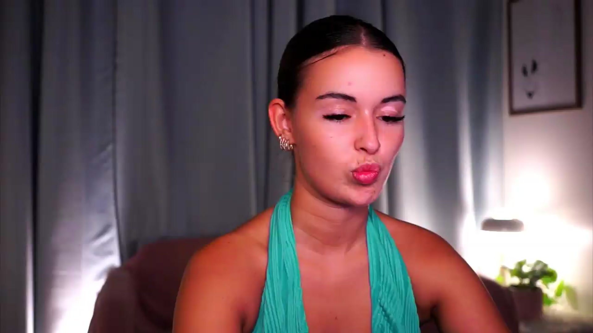 Gallery image thumbnail from FAWNette's myfreecams stream on, 07/01/2026, 21:00 image 9 of 20