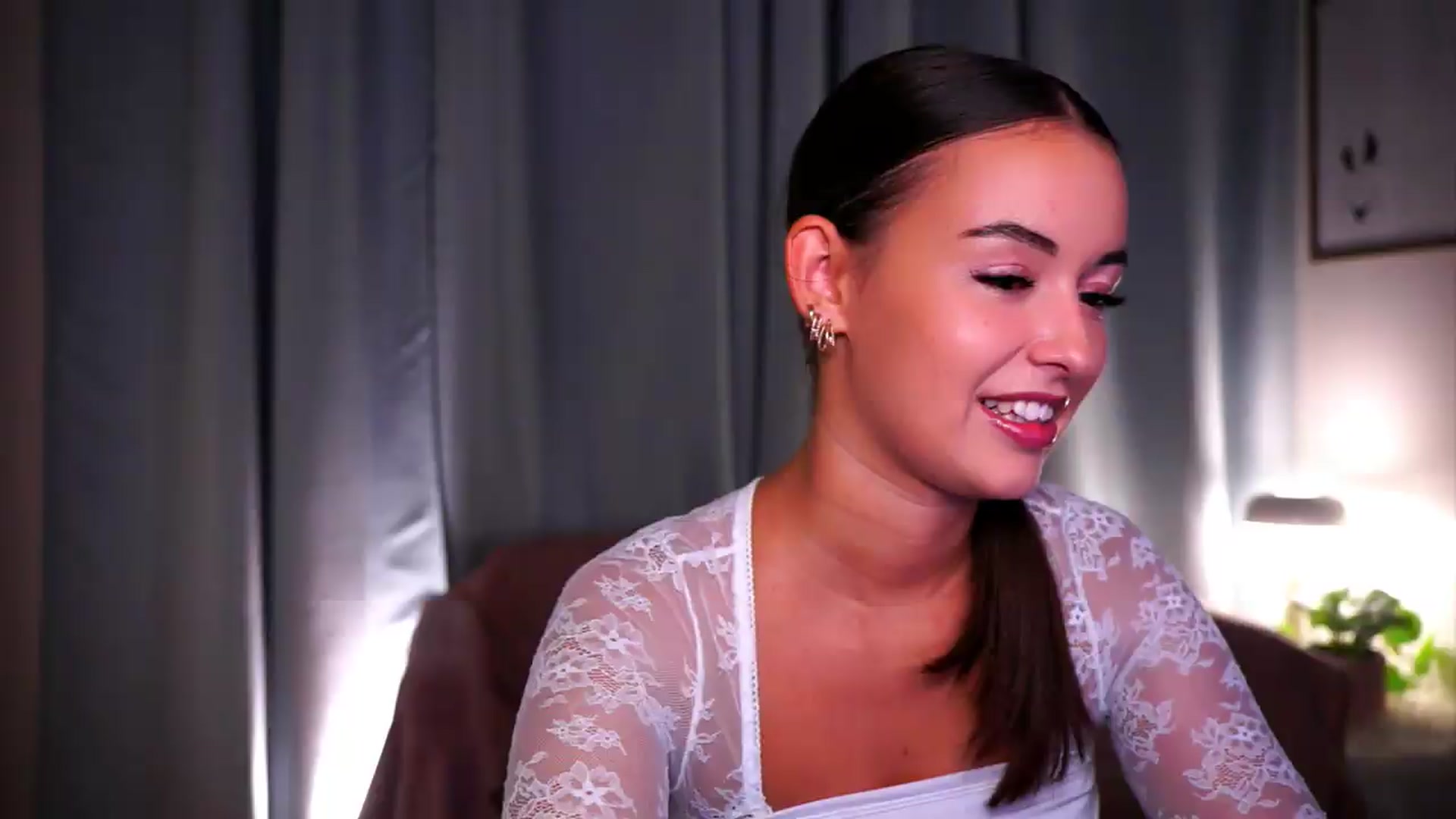 Gallery image thumbnail from FAWNette's myfreecams stream on, 07/02/2026, 17:19 image 4 of 20