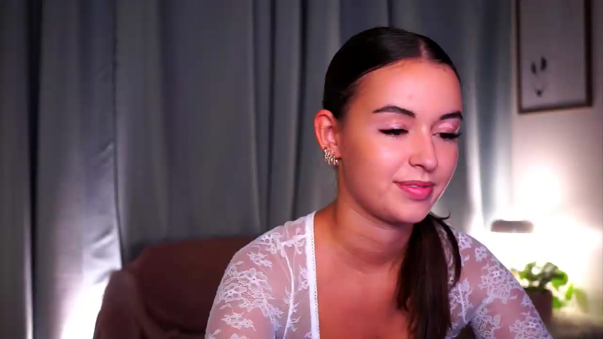 Gallery image thumbnail from FAWNette's myfreecams stream on, 07/02/2026, 18:45 image 13 of 20