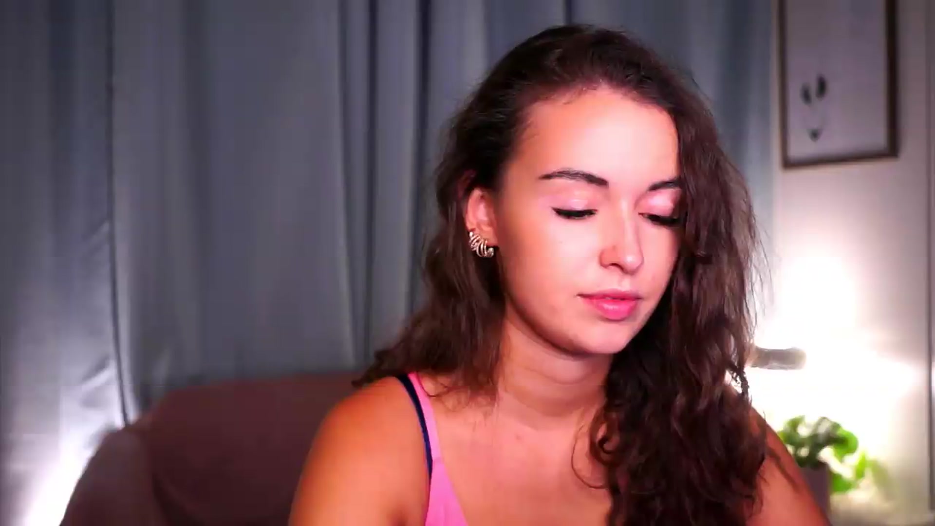 Gallery image thumbnail from FAWNette's myfreecams stream on, 07/08/2026, 12:05 image 6 of 20