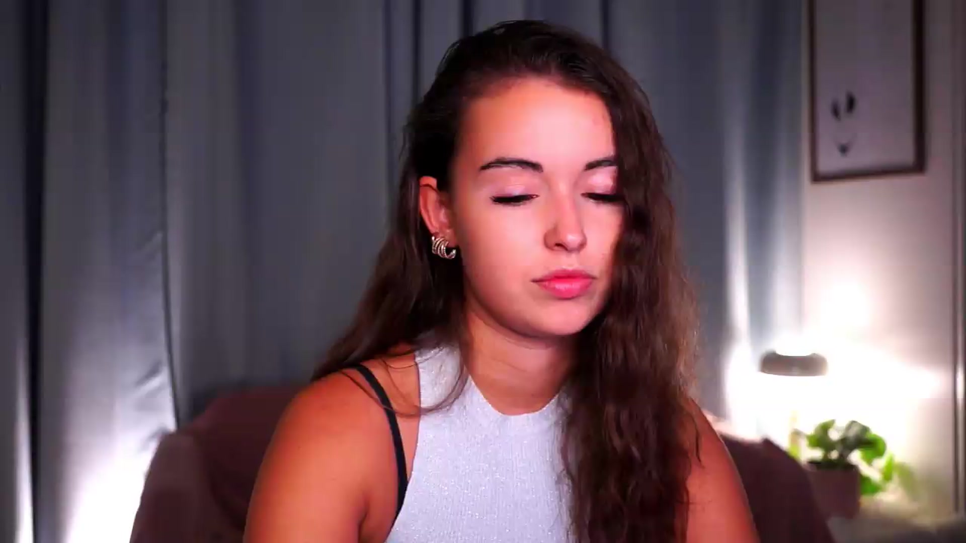 Gallery image thumbnail from FAWNette's myfreecams stream on, 07/10/2026, 13:25 image 4 of 20