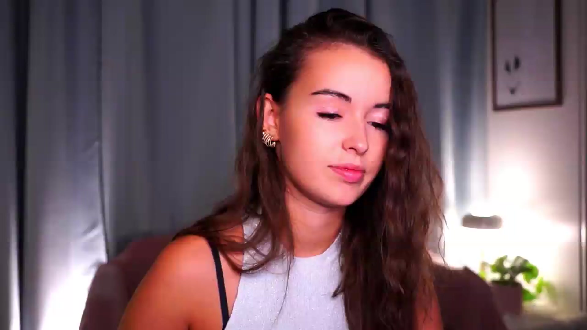 Gallery image thumbnail from FAWNette's myfreecams stream on, 07/10/2026, 13:25 image 8 of 20