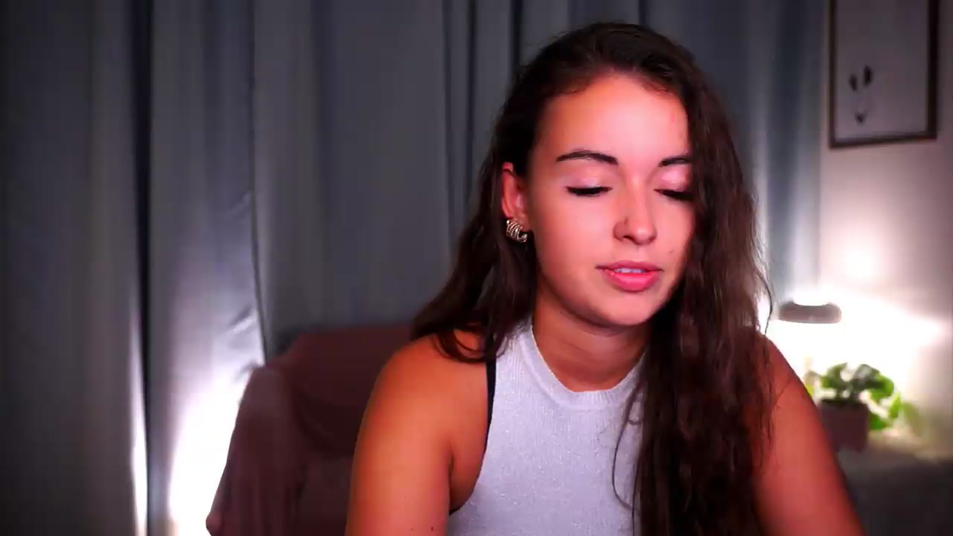 Gallery image thumbnail from FAWNette's myfreecams stream on, 07/10/2026, 14:37 image 12 of 20