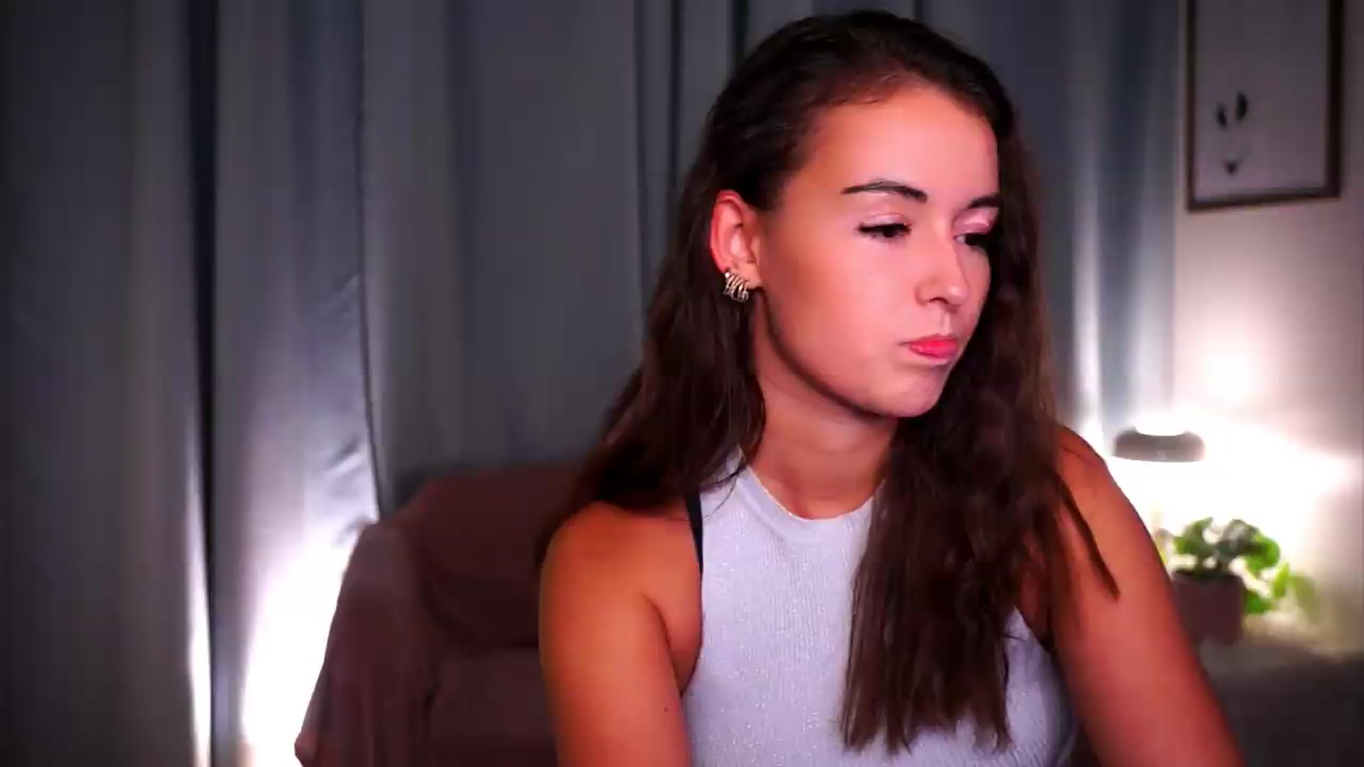 Gallery image thumbnail from FAWNette's myfreecams stream on, 07/10/2026, 14:37 image 9 of 20