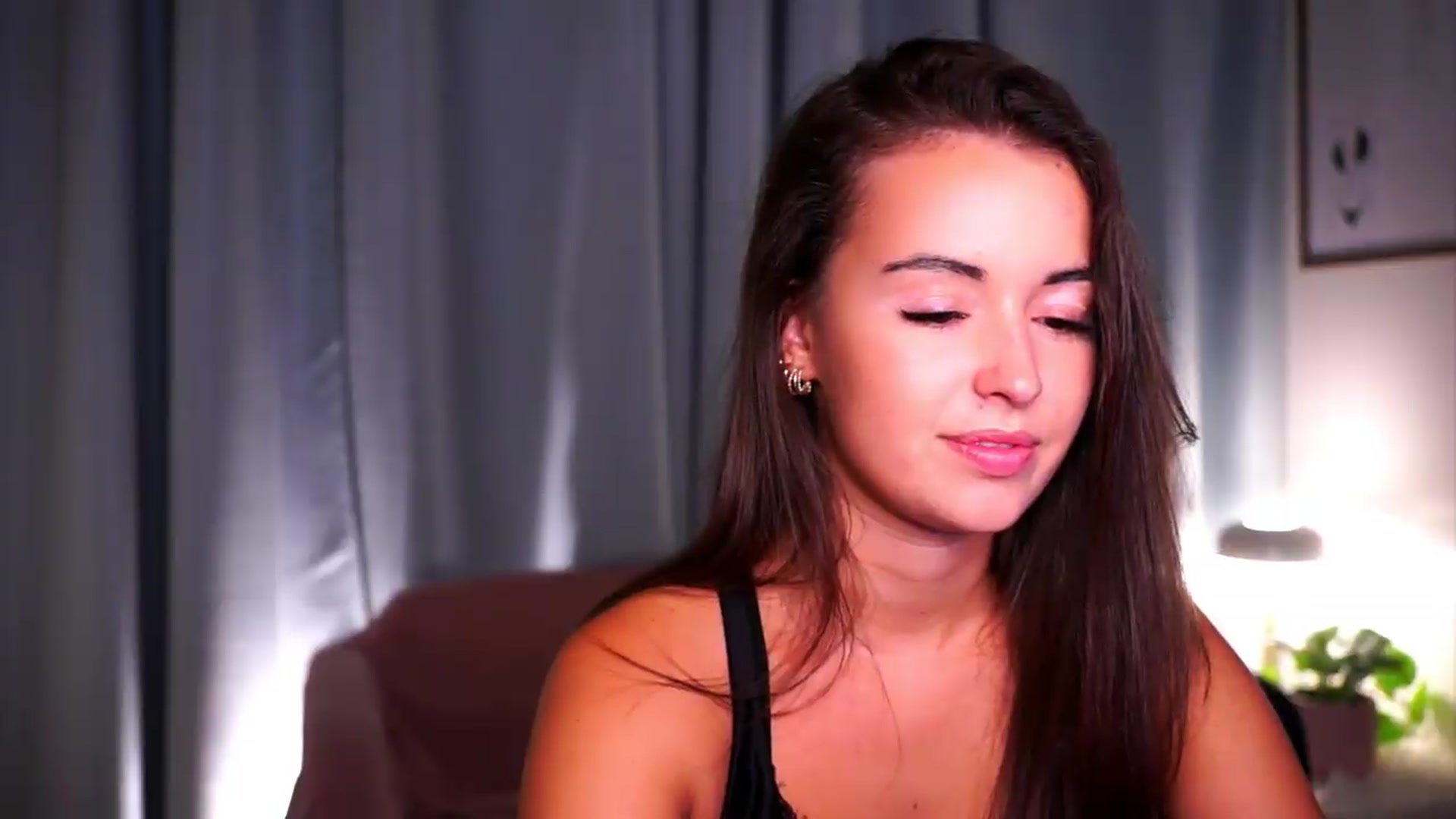 Gallery image thumbnail from FAWNette's myfreecams stream on, 07/13/2026, 20:04 image 15 of 20