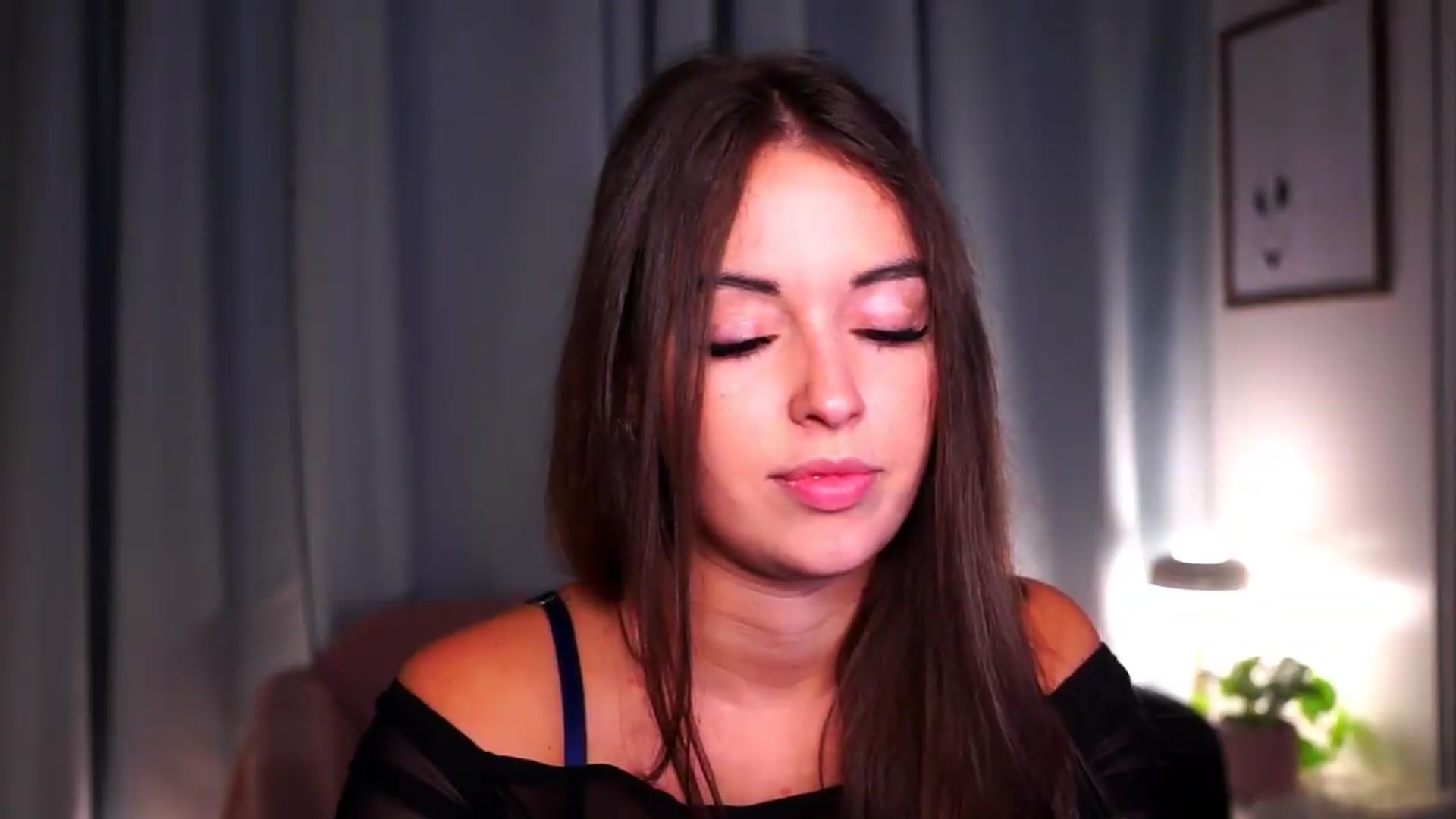 Gallery image thumbnail from FAWNette's myfreecams stream on, 07/23/2026, 14:05 image 14 of 20