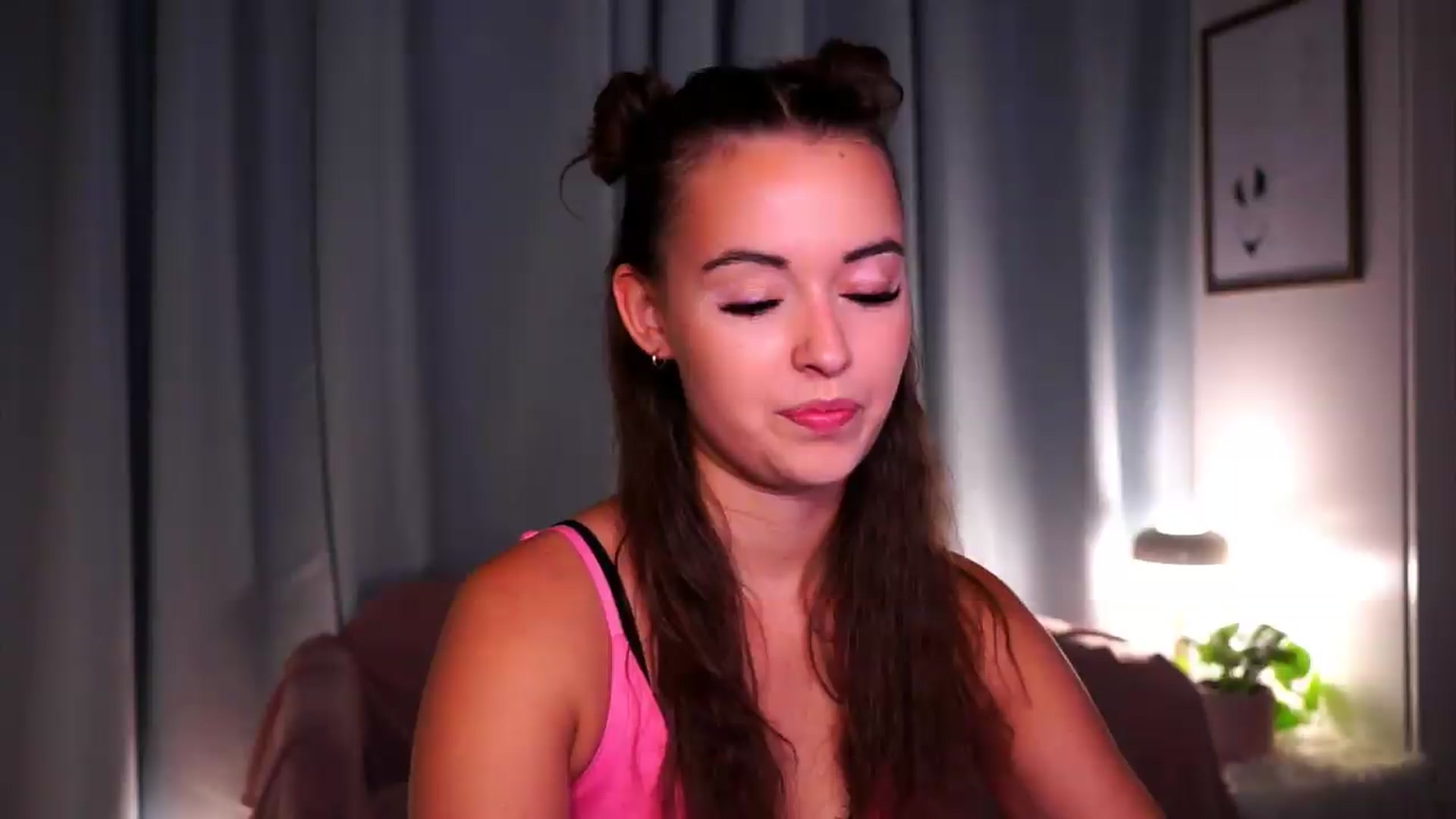 Gallery image thumbnail from FAWNette's myfreecams stream on, 07/27/2026, 17:26 image 8 of 20