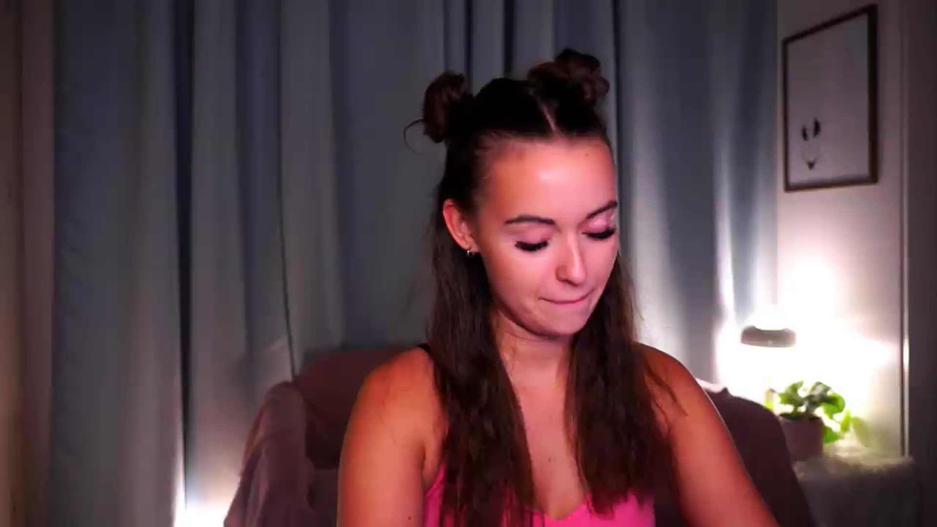 Gallery image thumbnail from FAWNette's myfreecams stream on, 07/27/2026, 18:21 image 13 of 20