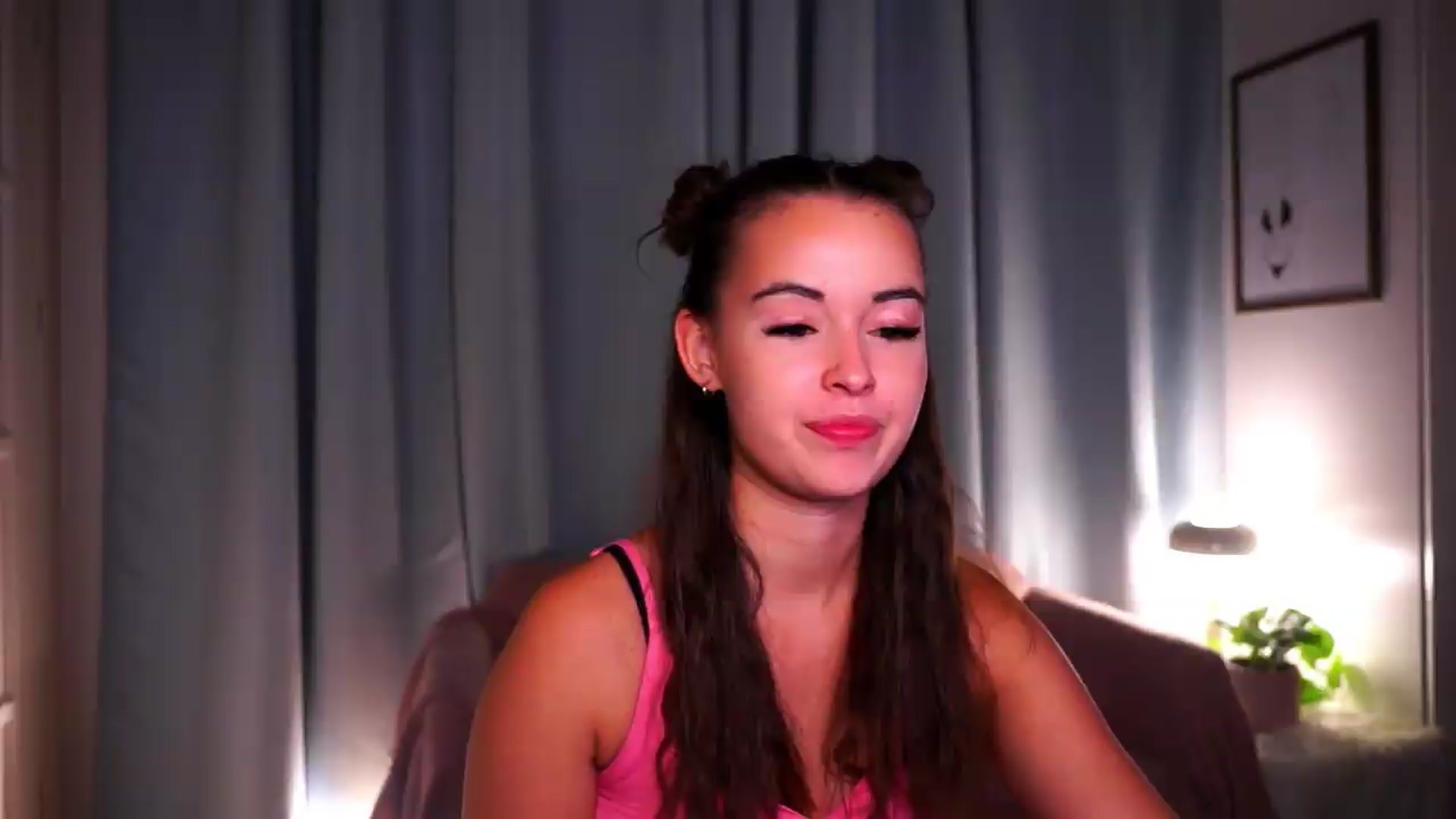 Gallery image thumbnail from FAWNette's myfreecams stream on, 07/27/2026, 20:41 image 19 of 20