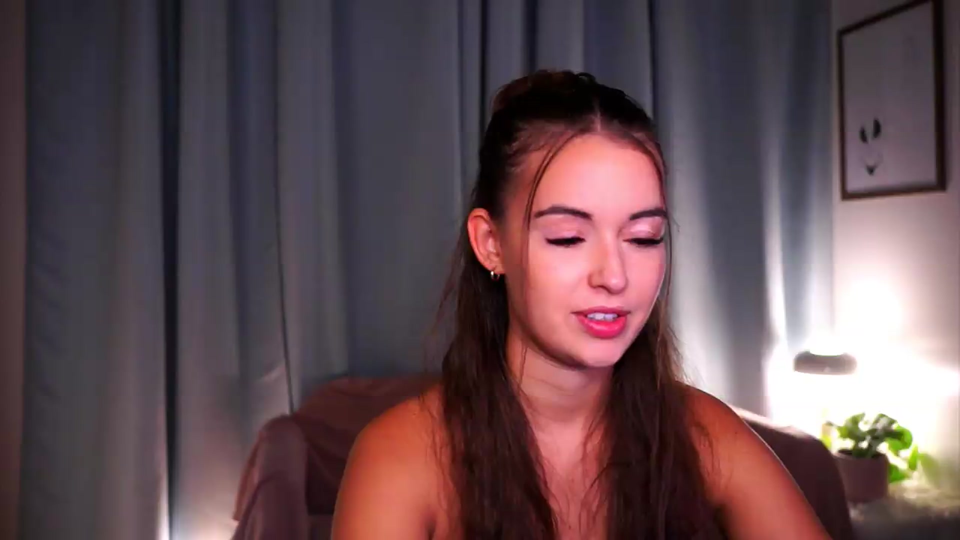 Gallery image thumbnail from FAWNette's myfreecams stream on, 07/28/2026, 18:07 image 6 of 20