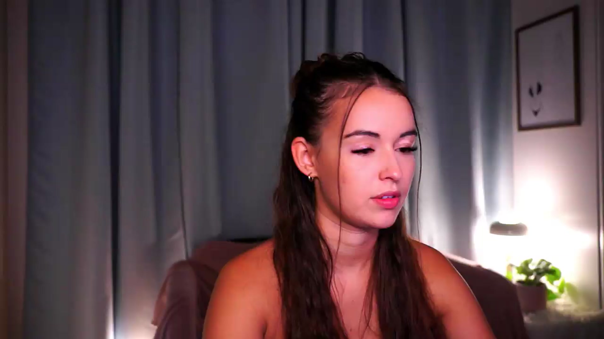 Gallery image thumbnail from FAWNette's myfreecams stream on, 07/28/2026, 20:17 image 9 of 20