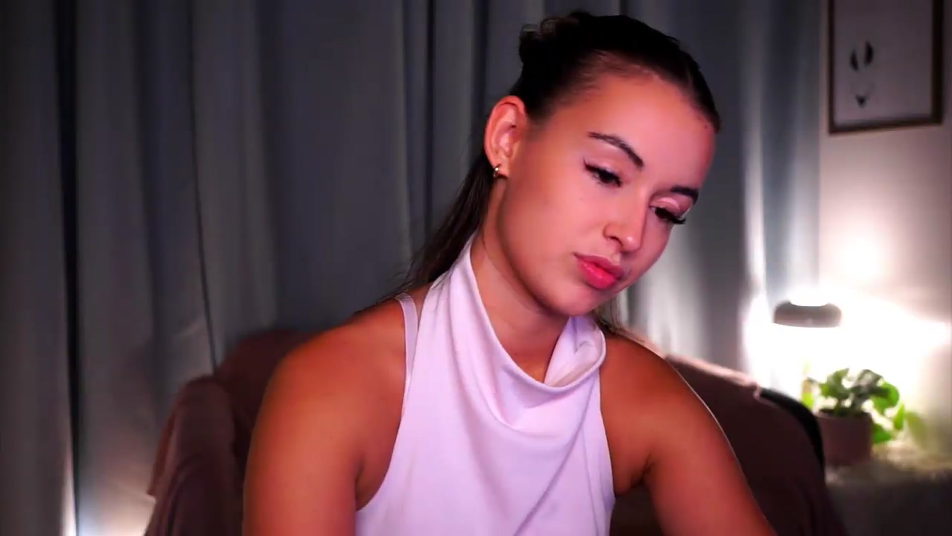 Gallery image thumbnail from FAWNette's myfreecams stream on, 07/29/2026, 20:40 image 11 of 20